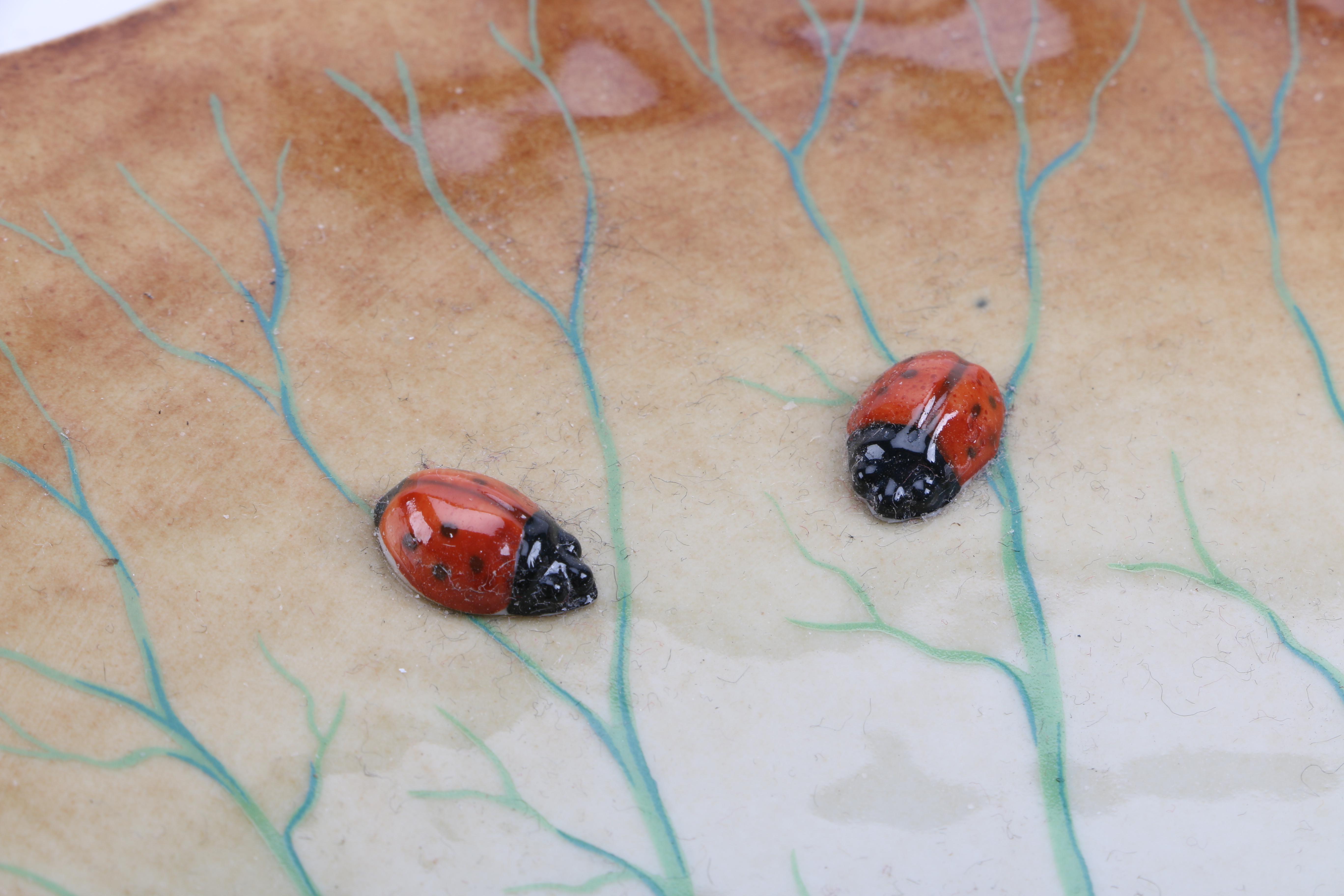 Mangani "Port Royal" Lily Pad Decorative Tray