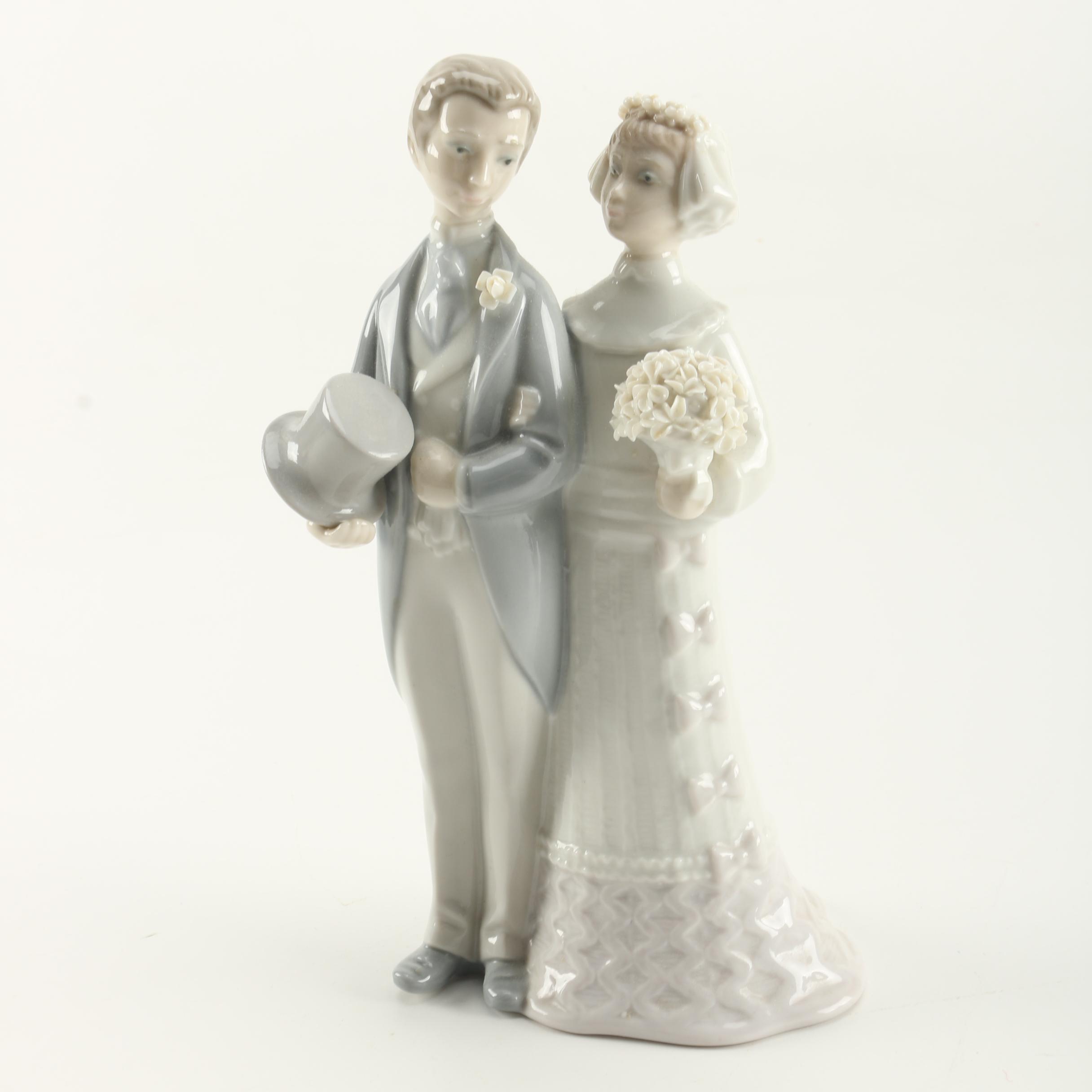 Lladró  "Wedding" Figurine