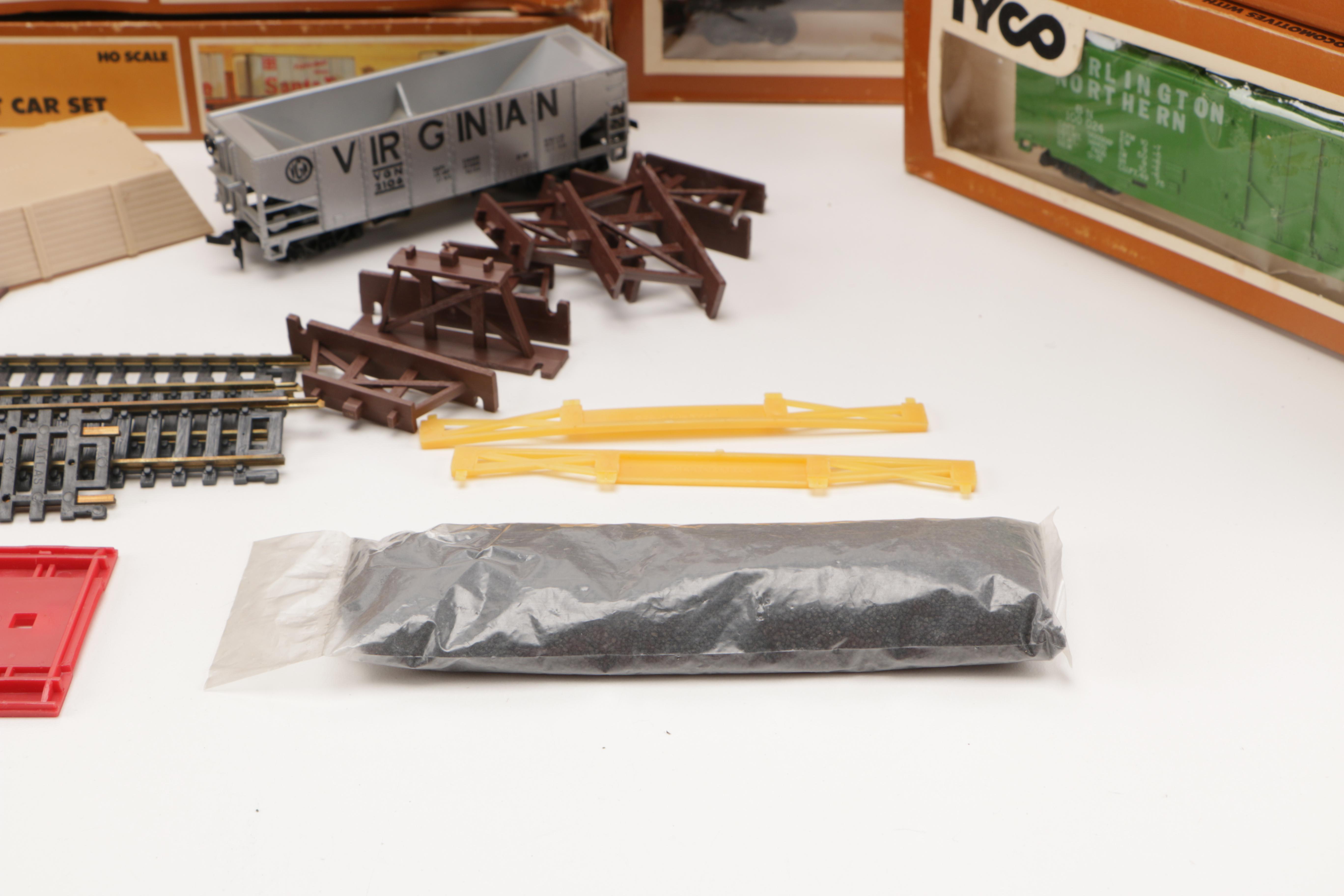 1970s Tyco Model Train Cars and Accessories