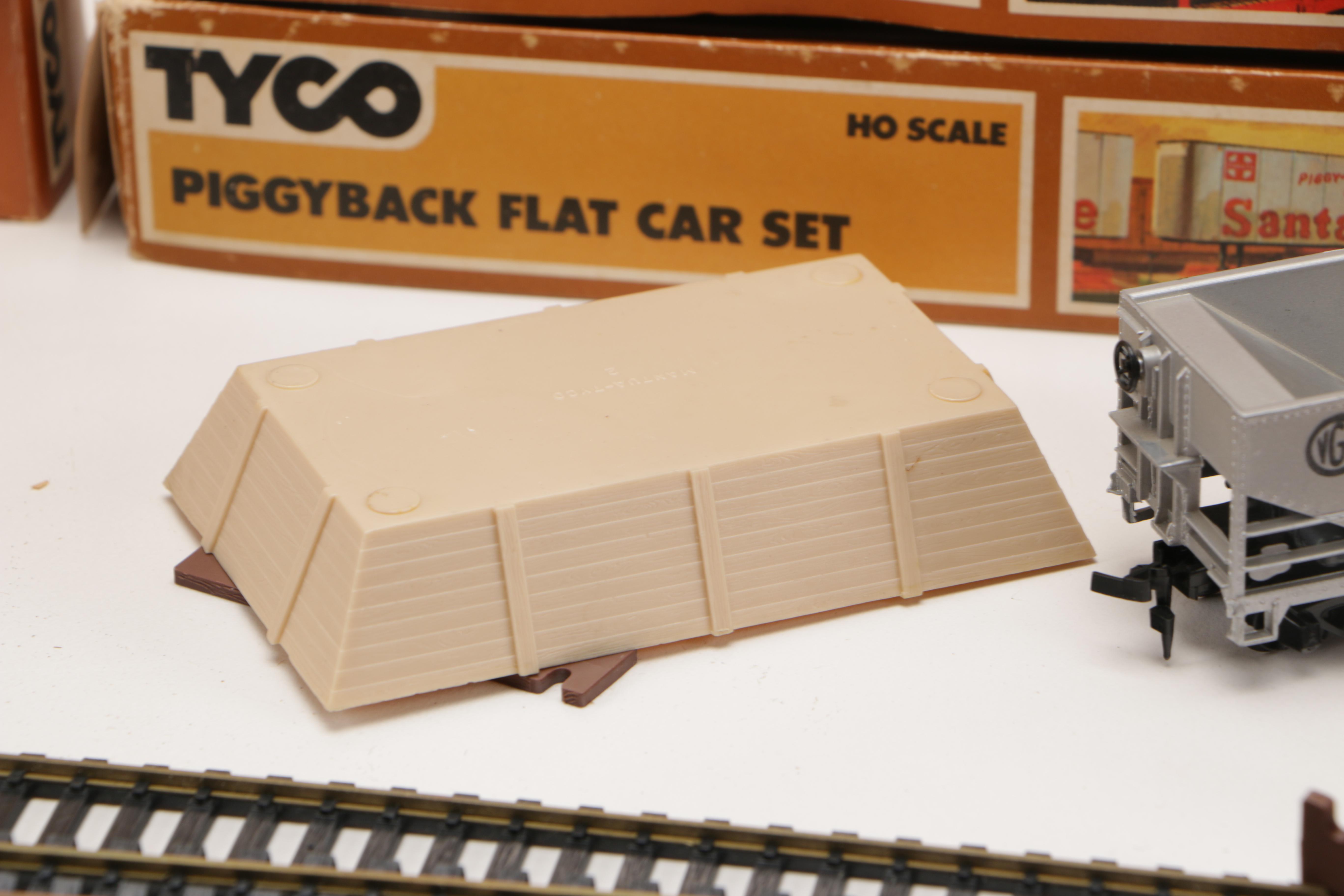 1970s Tyco Model Train Cars and Accessories