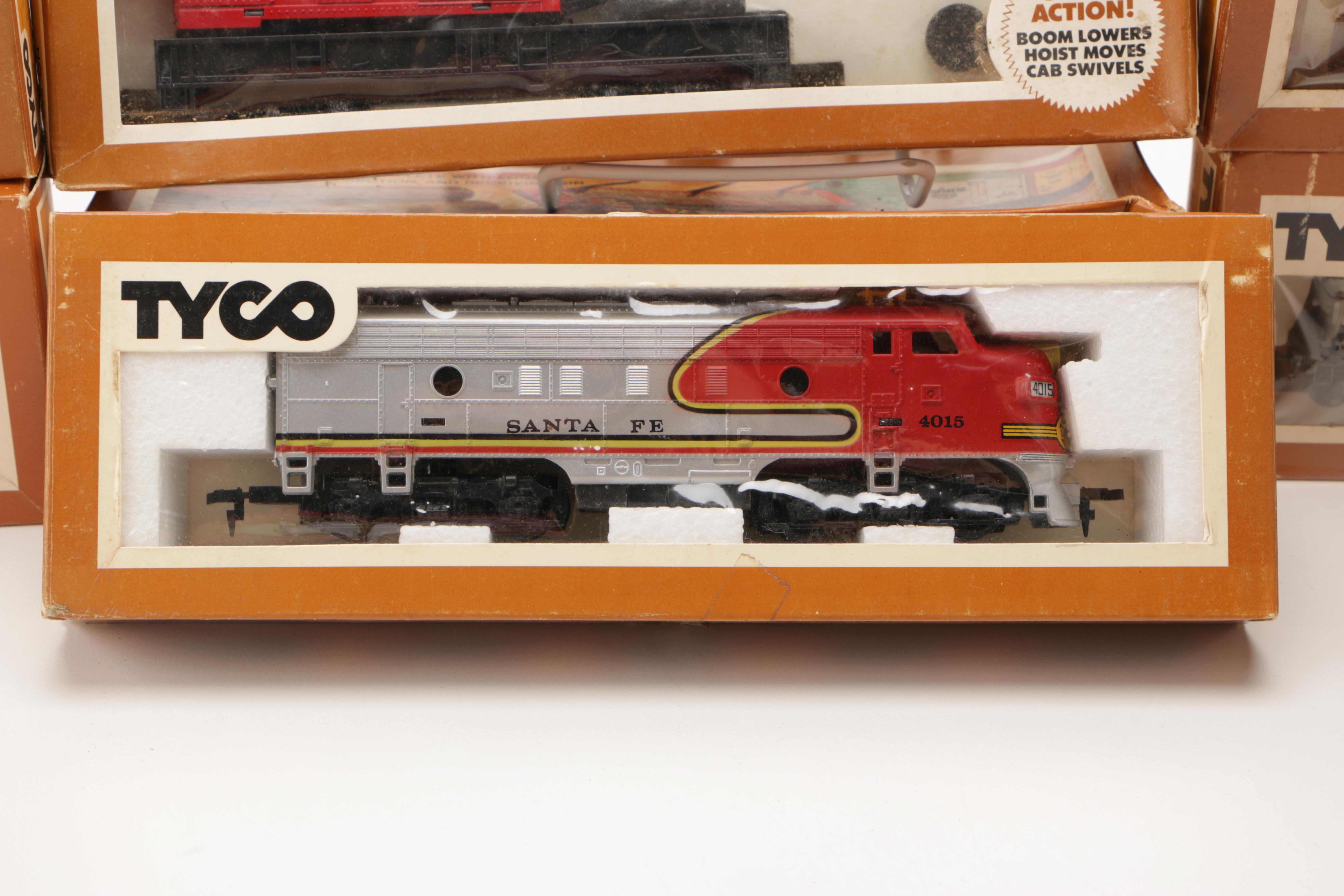 1970s Tyco Model Train Cars and Accessories