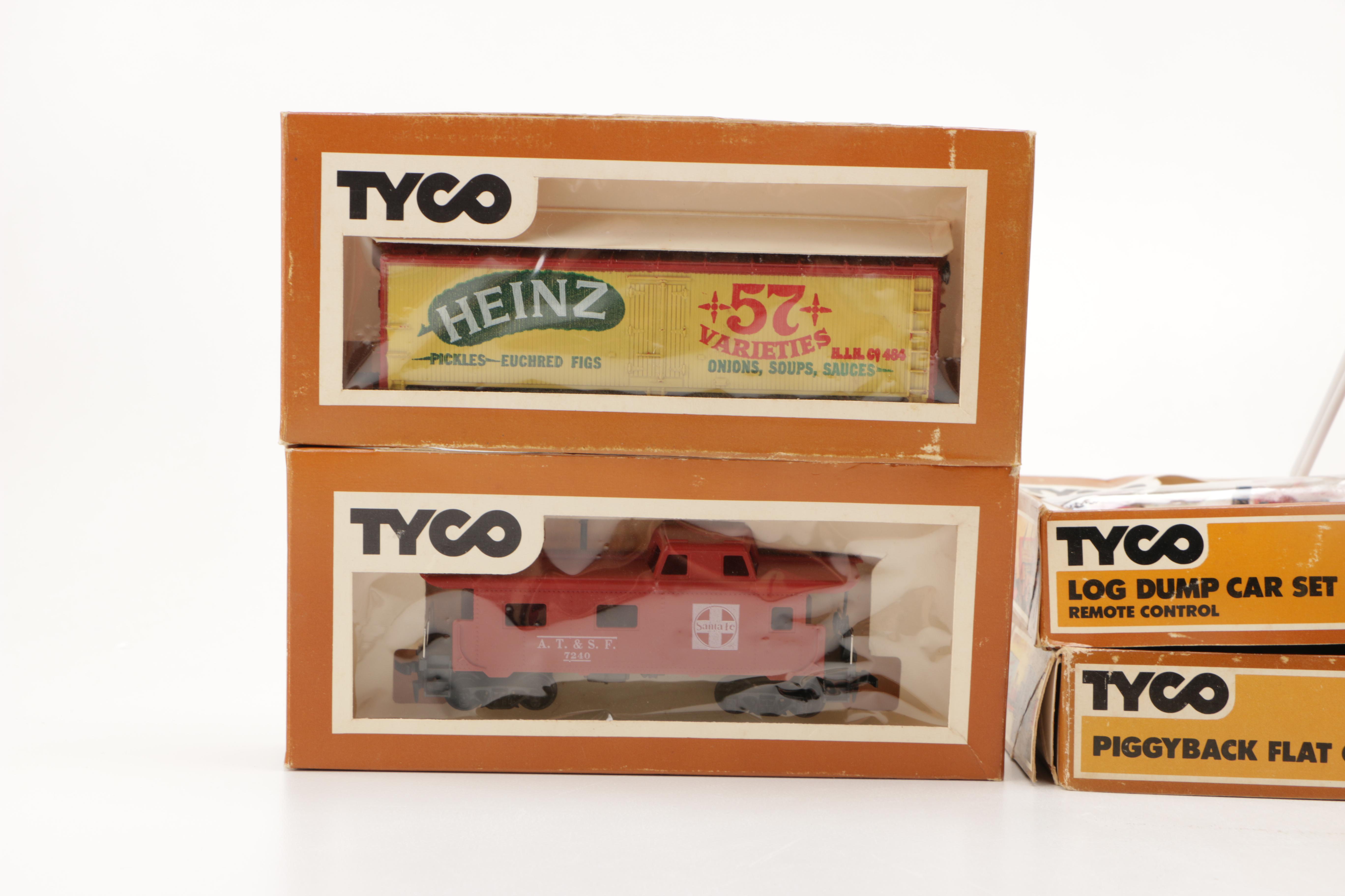 1970s Tyco Model Train Cars and Accessories