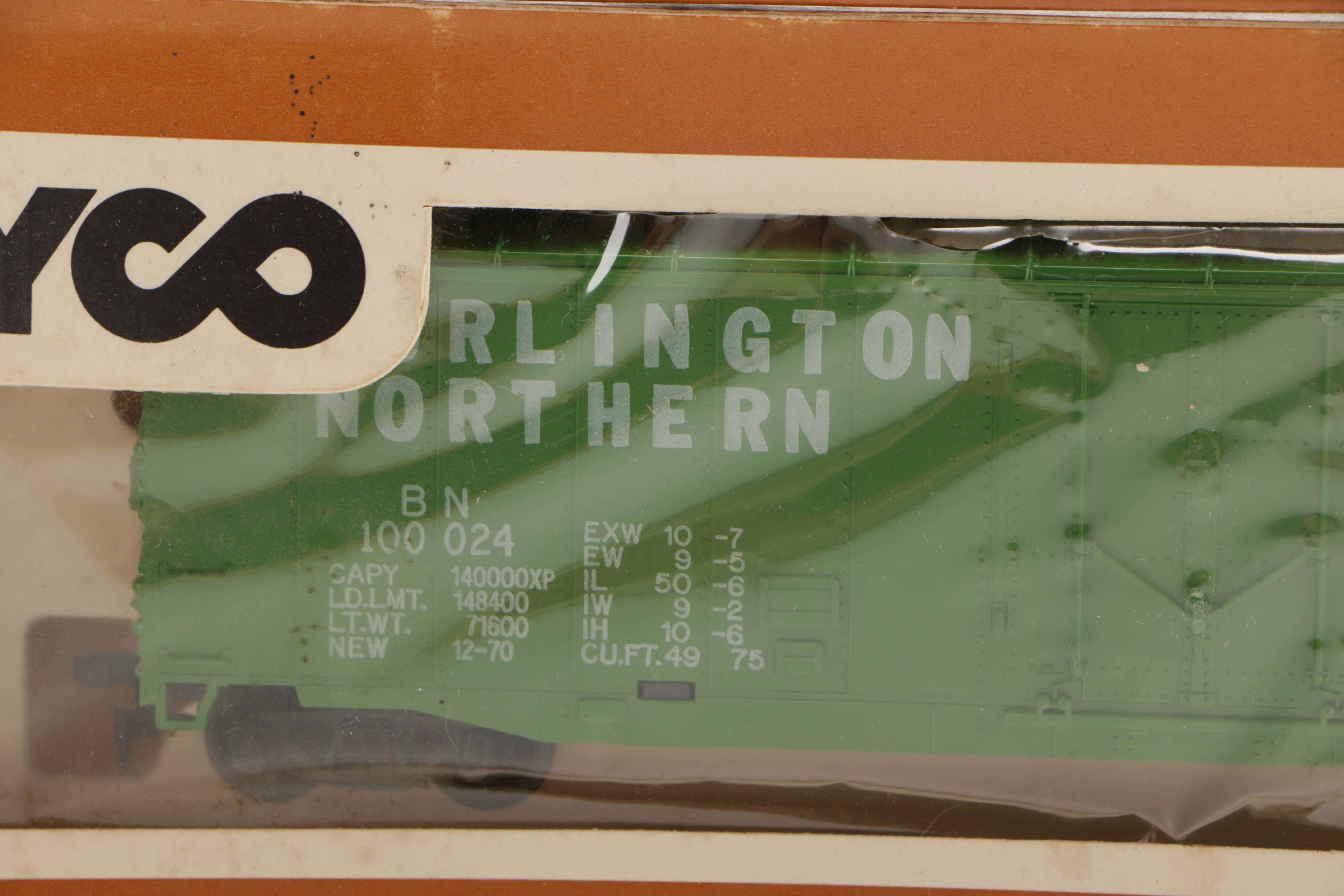 1970s Tyco Model Train Cars and Accessories