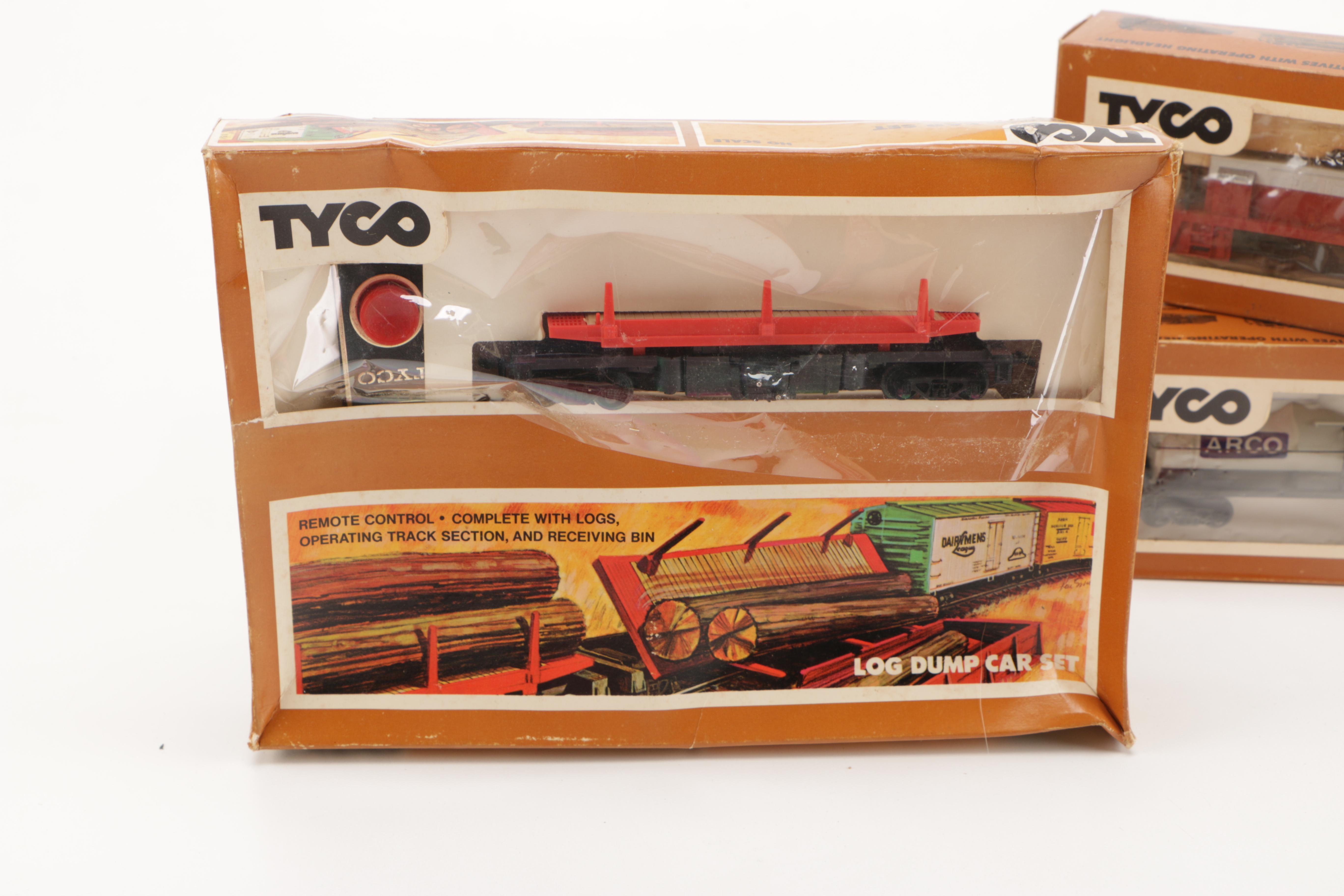 1970s Tyco Model Train Cars and Accessories
