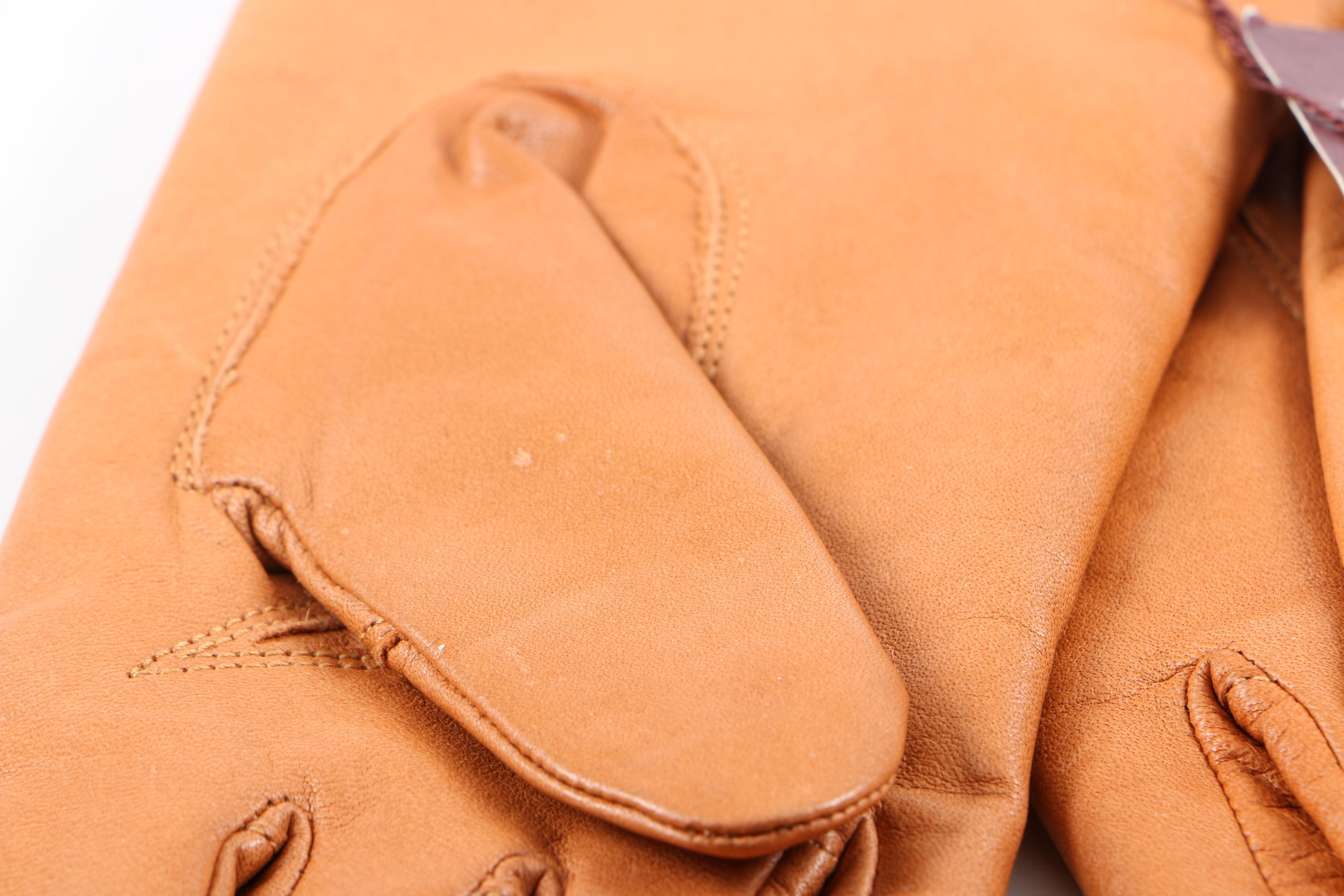 Women's Straw Hat and Gloves