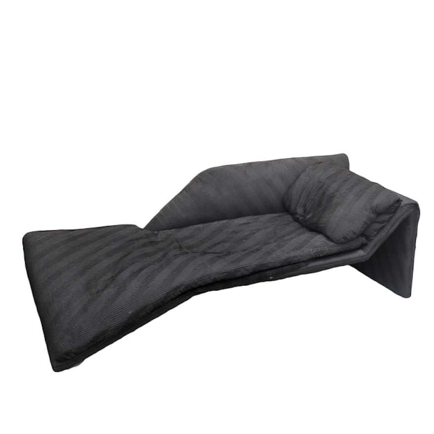 Modern Chaise Longue by Preview