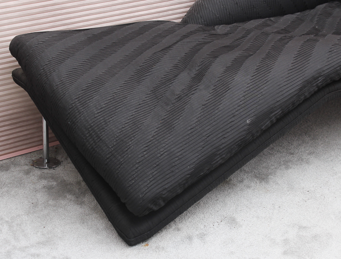 Modern Chaise Longue by Preview