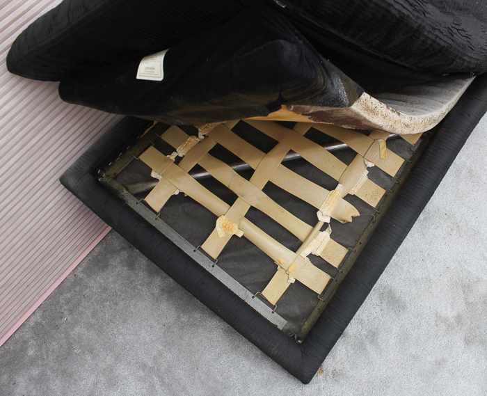 Modern Chaise Longue by Preview