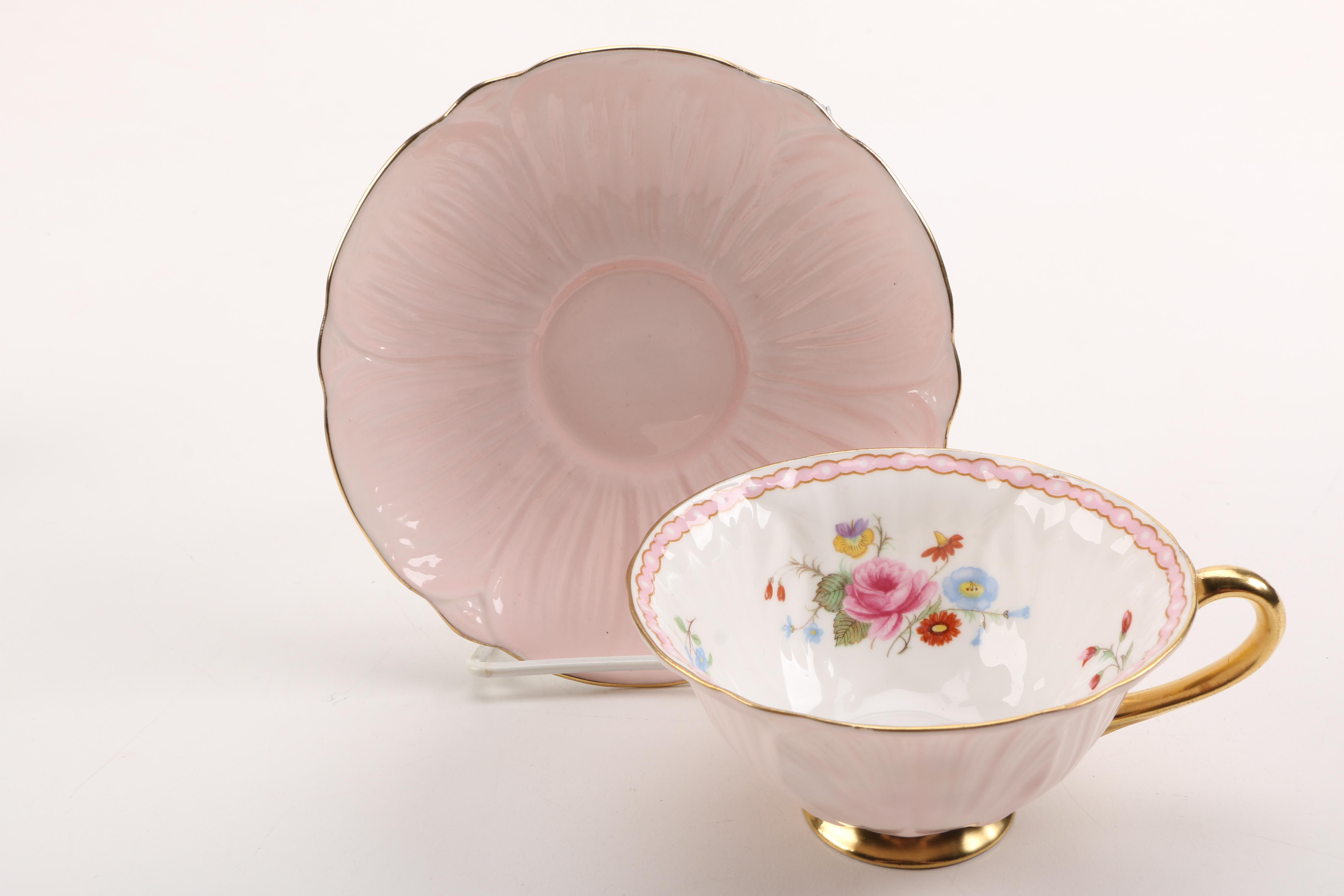 Porcelain Teacups with Saucers Featuring Meissen "Green Ivy Leaf"