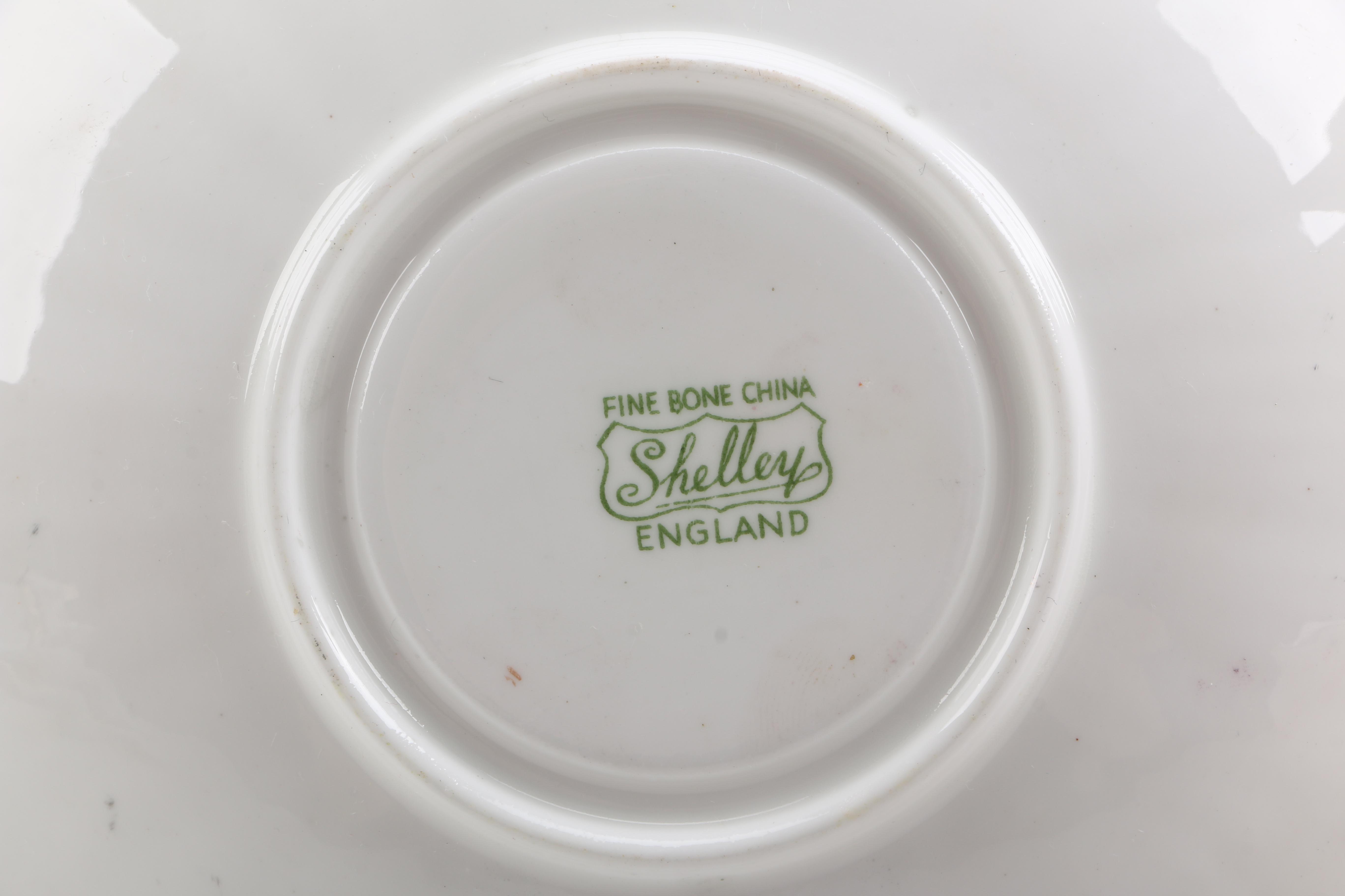 Porcelain Teacups with Saucers Featuring Meissen "Green Ivy Leaf"