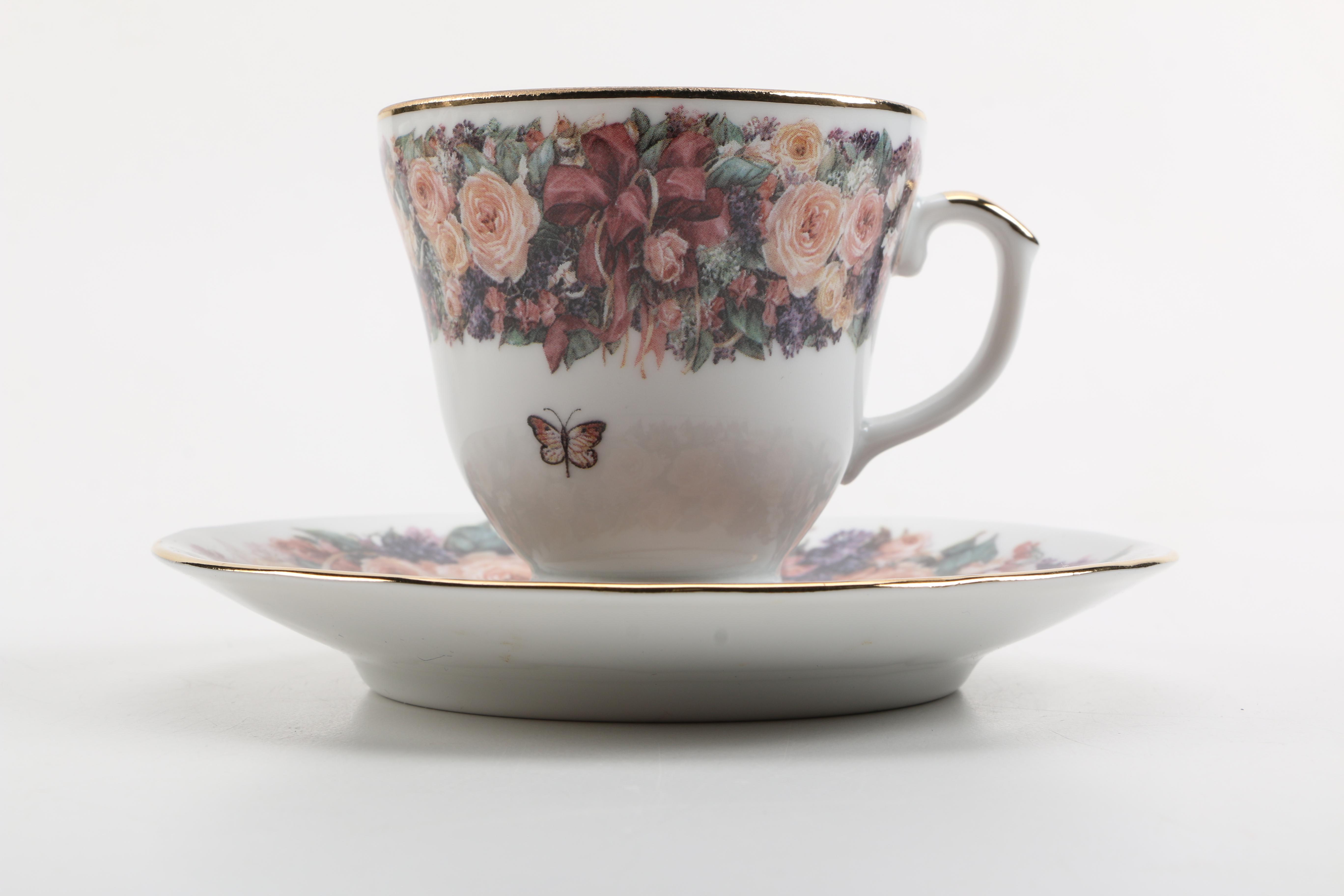 Porcelain Teacups with Saucers Featuring Meissen "Green Ivy Leaf"