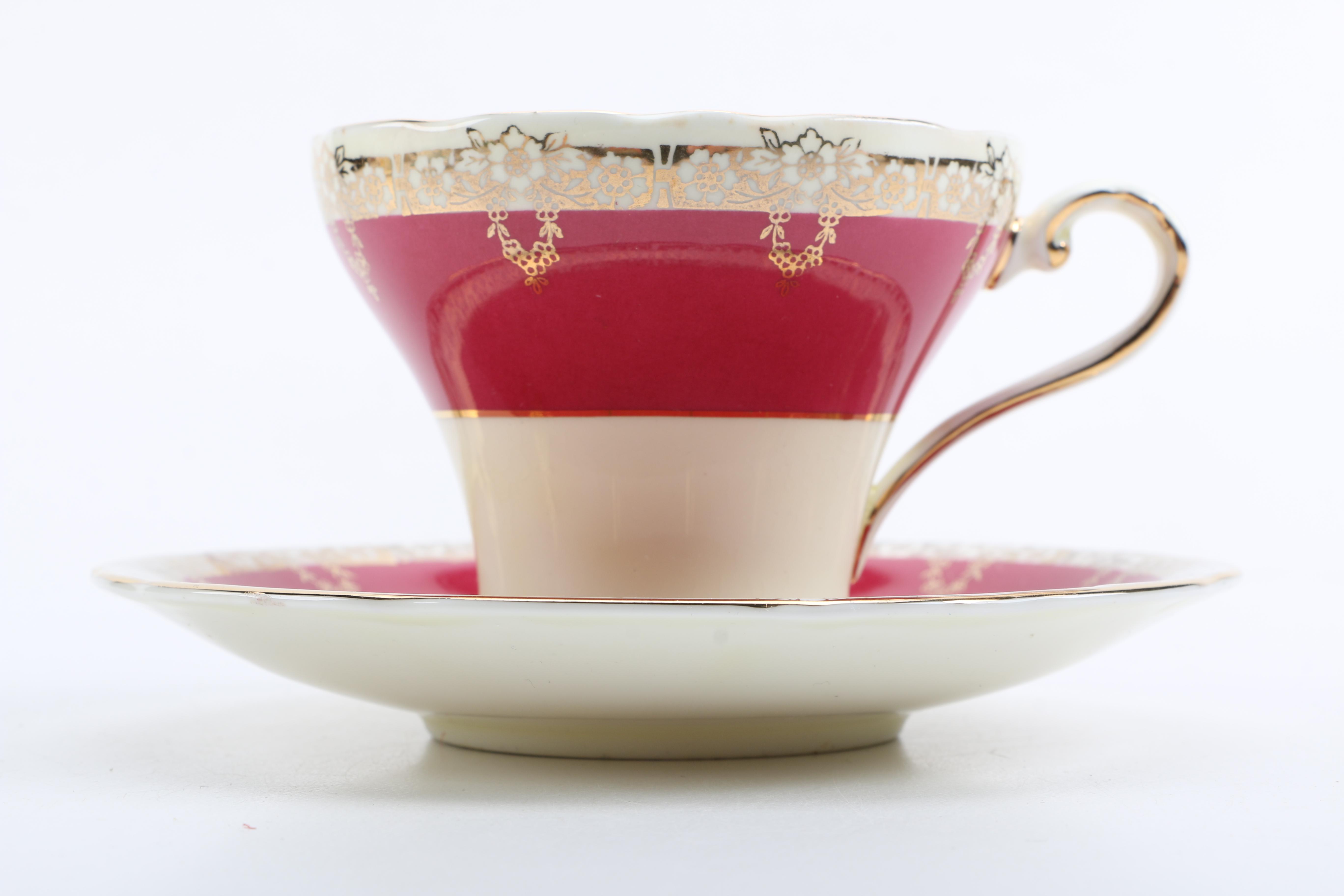 Porcelain Teacups with Saucers Featuring Meissen "Green Ivy Leaf"