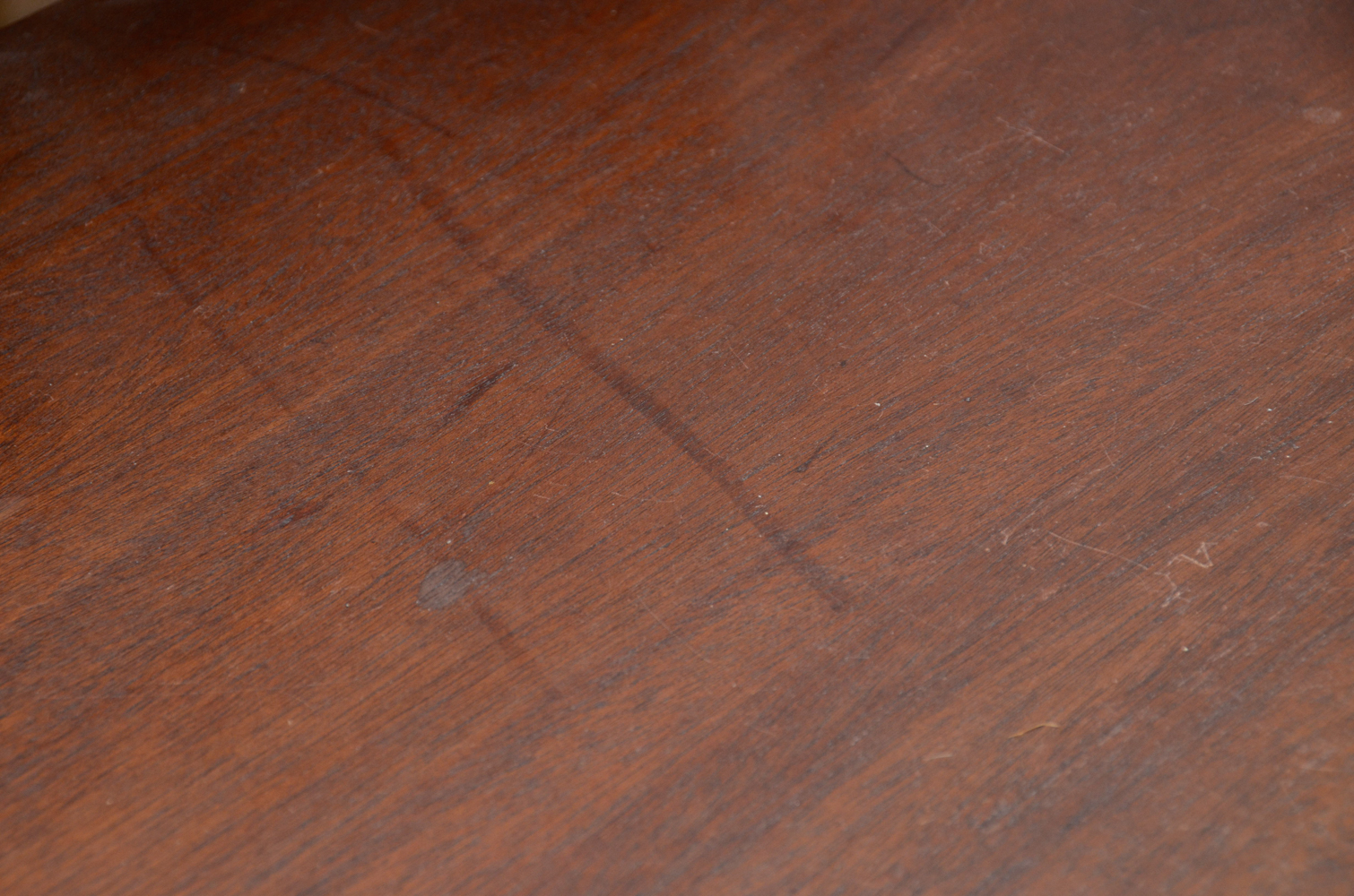 Hepplewhite Style Mahogany Chest of Drawers