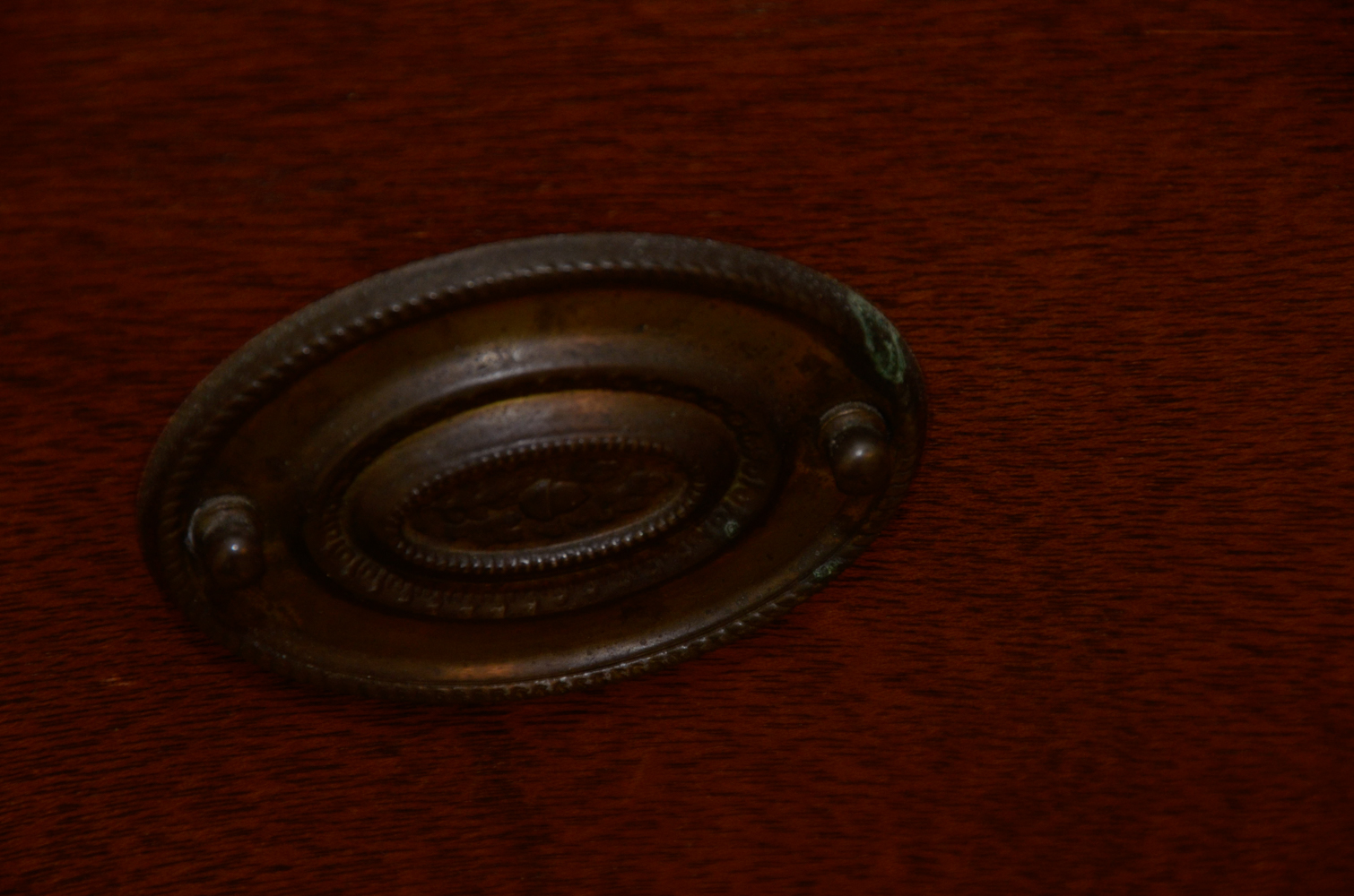 Hepplewhite Style Mahogany Chest of Drawers