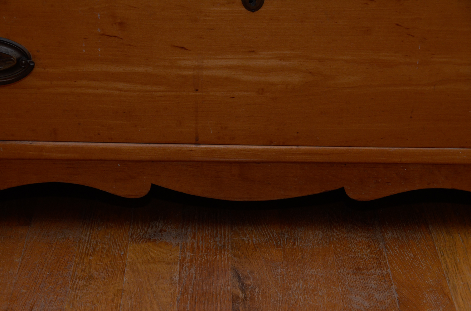 Antique Hepplewhite Style Maple Chest of Drawers
