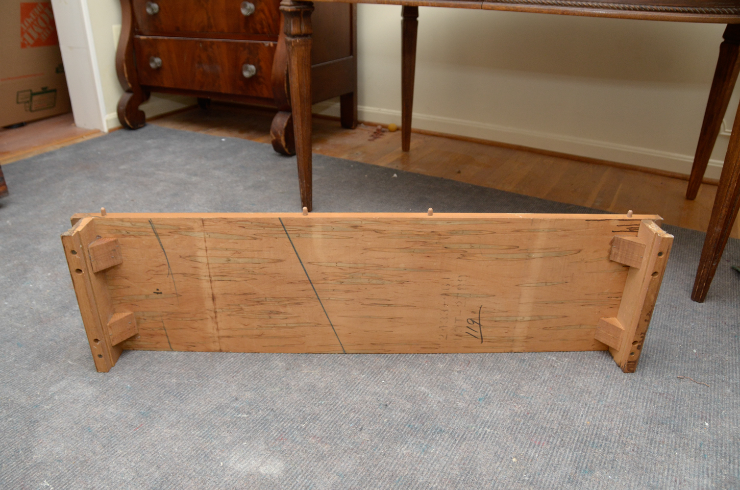 Hepplewhite Style Oak Dining Table