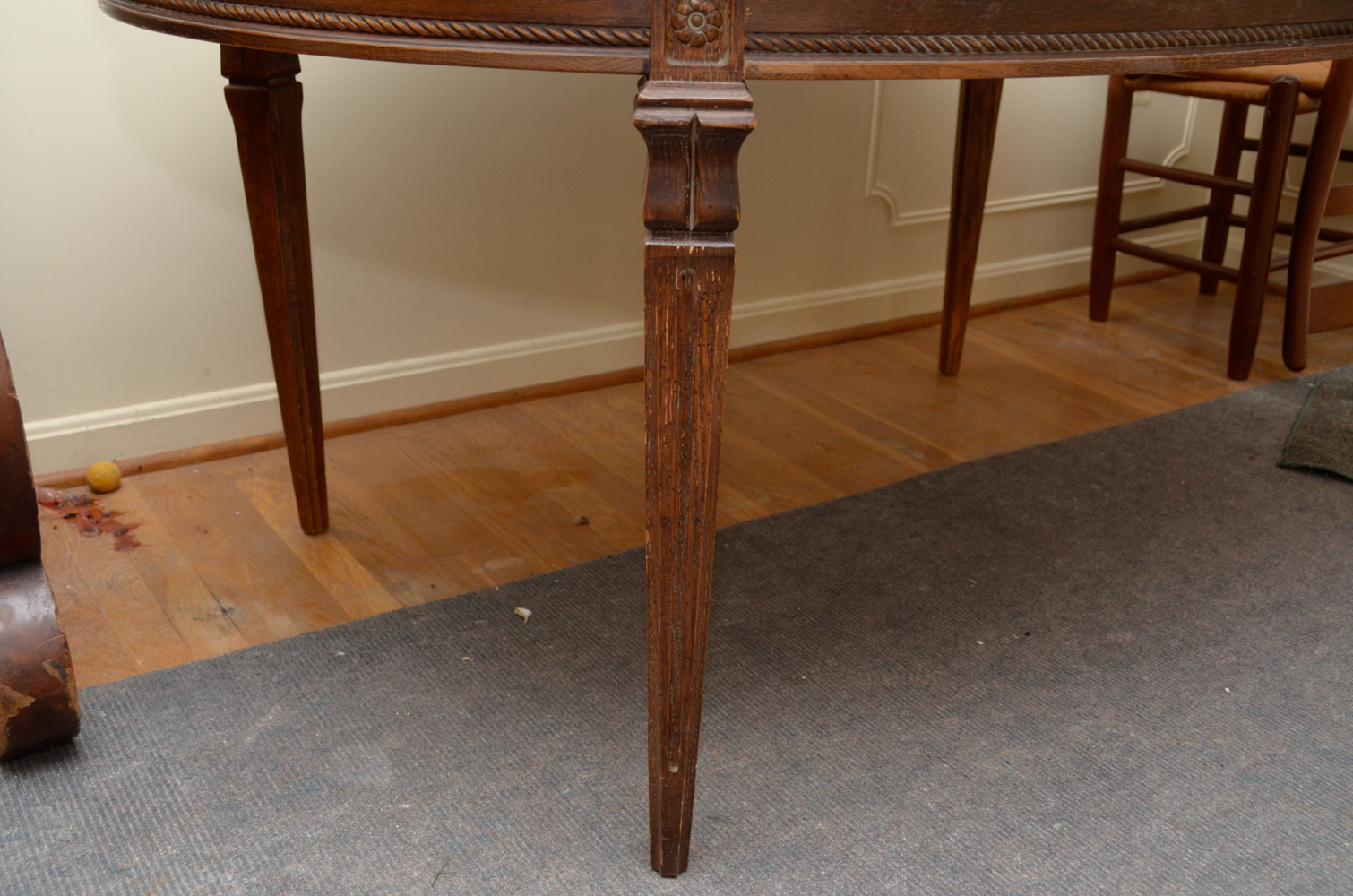 Hepplewhite Style Oak Dining Table