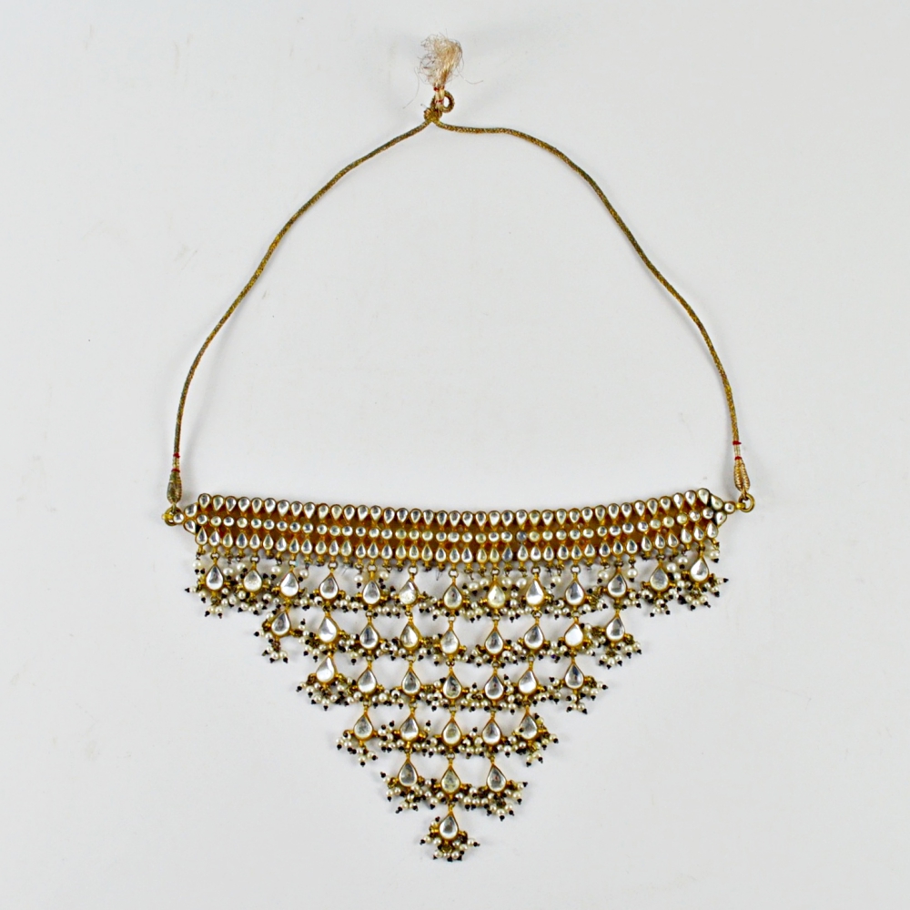 Kundan Style Bib Necklace