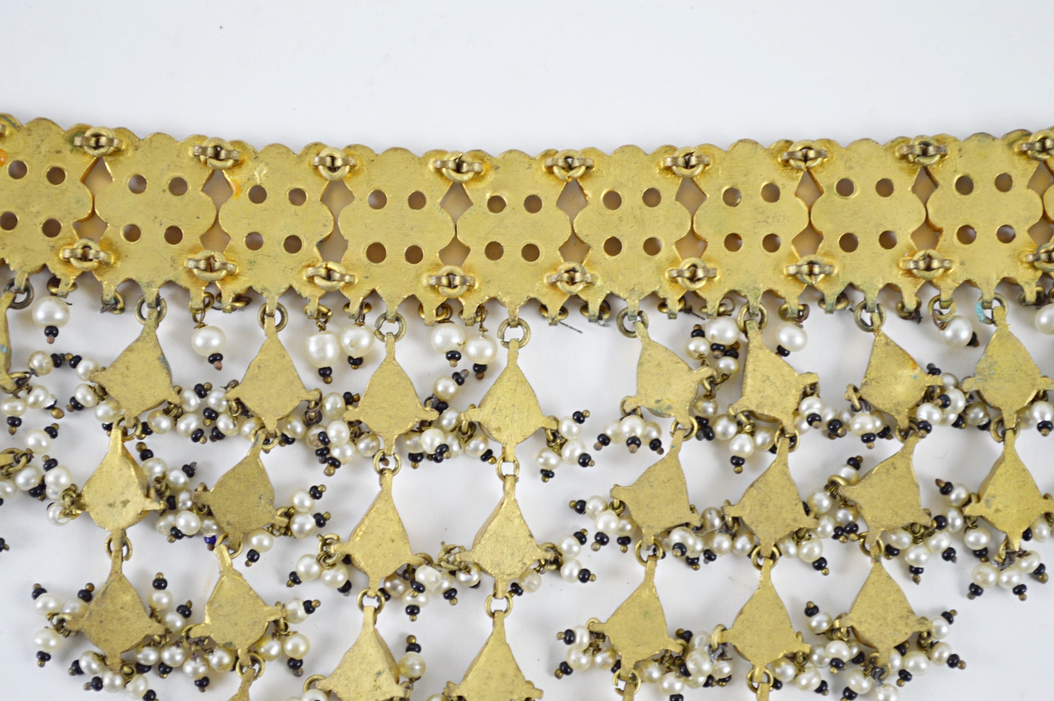 Kundan Style Bib Necklace