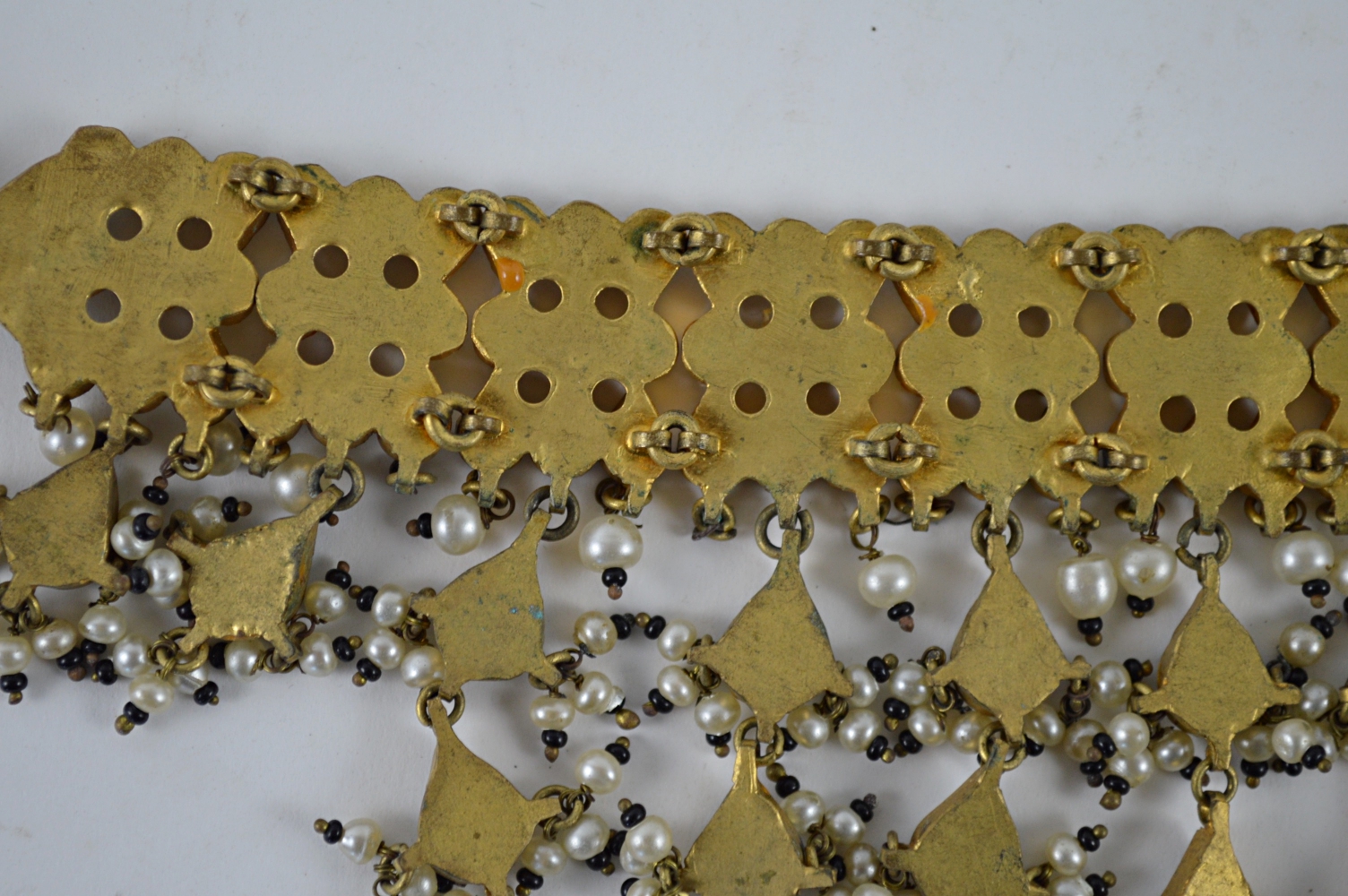 Kundan Style Bib Necklace