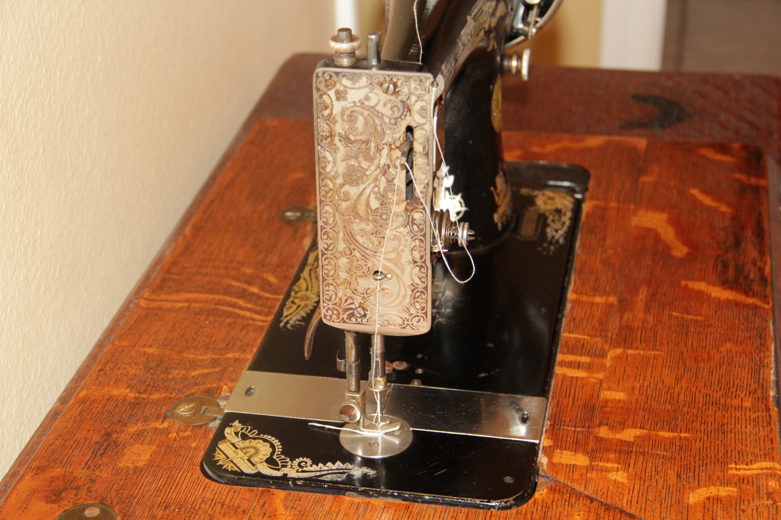 Antique Wooden Singer Sewing Machine and Table