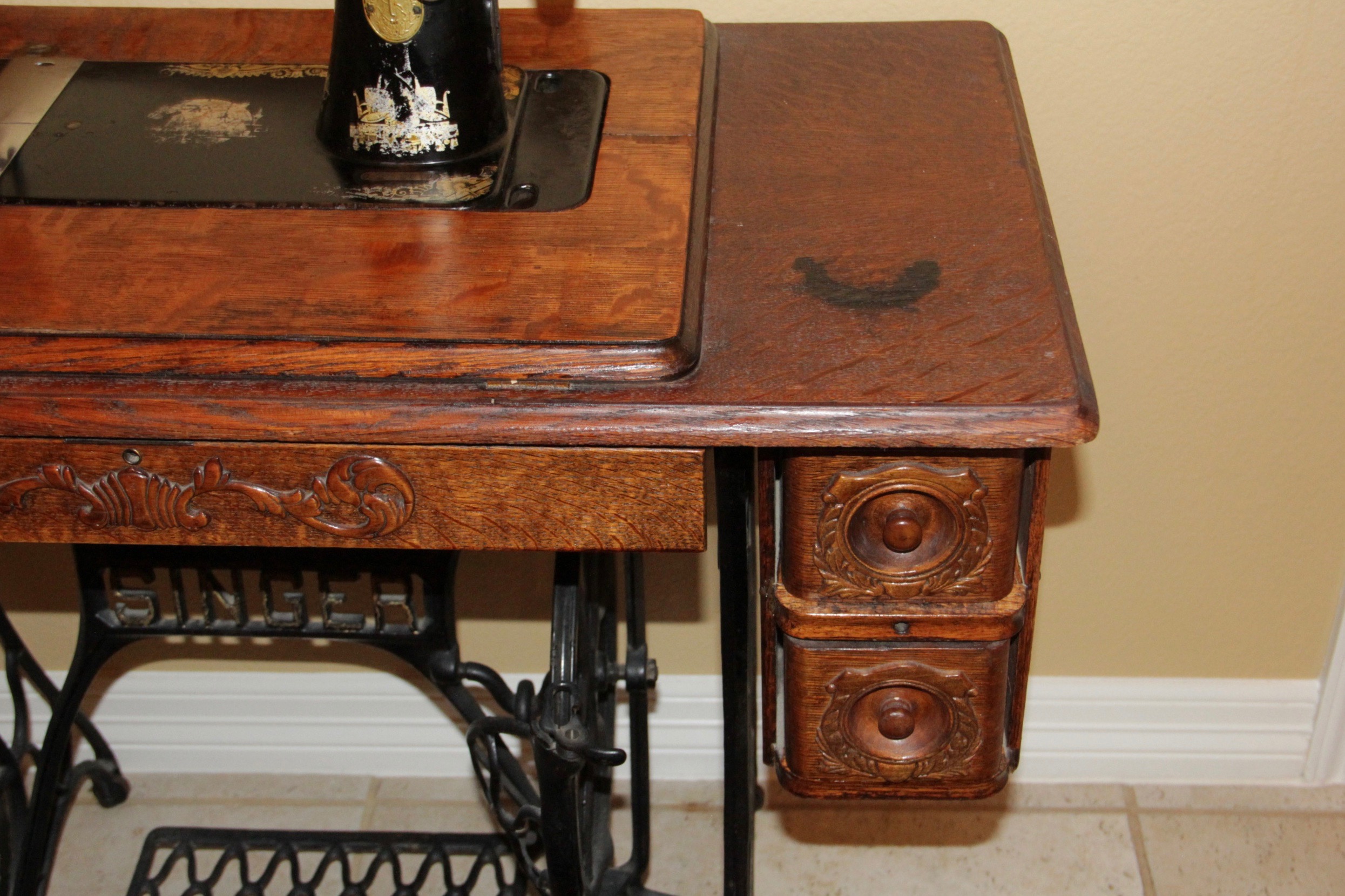 Antique Wooden Singer Sewing Machine and Table