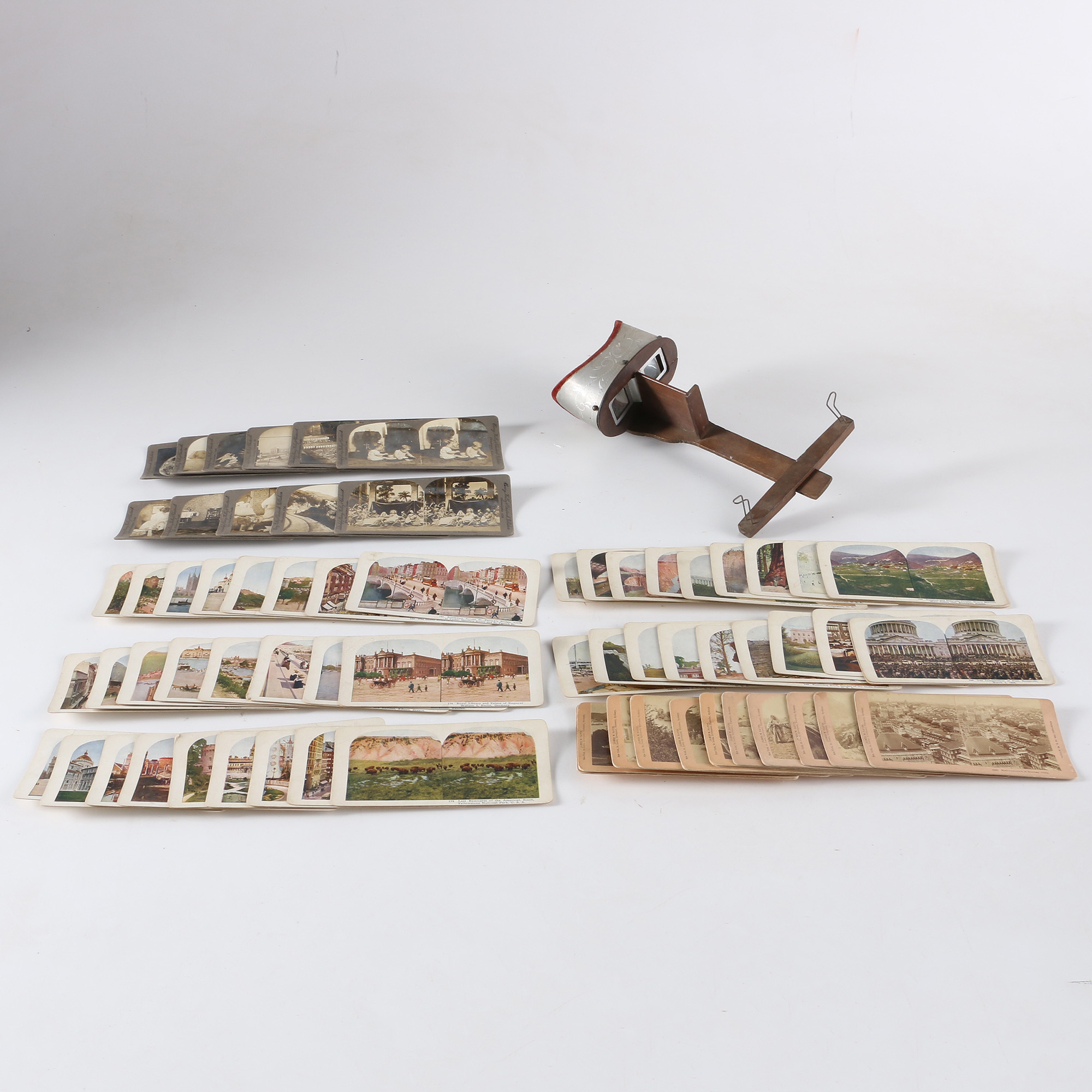 Vintage Stereoscope with Cards