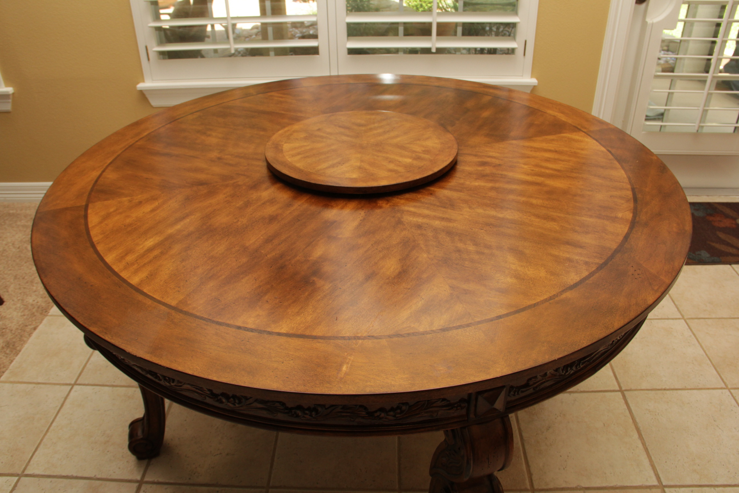 Contemporary Round Dining Table With Lazy Susan