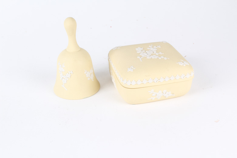 Collection of Primrose Wedgwood Decorative Pieces