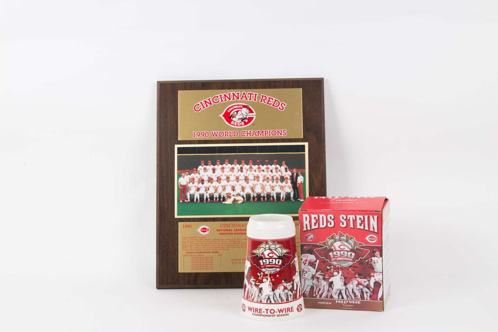 Cincinnati Reds 1990 World Champions Wall Plaque and Stein