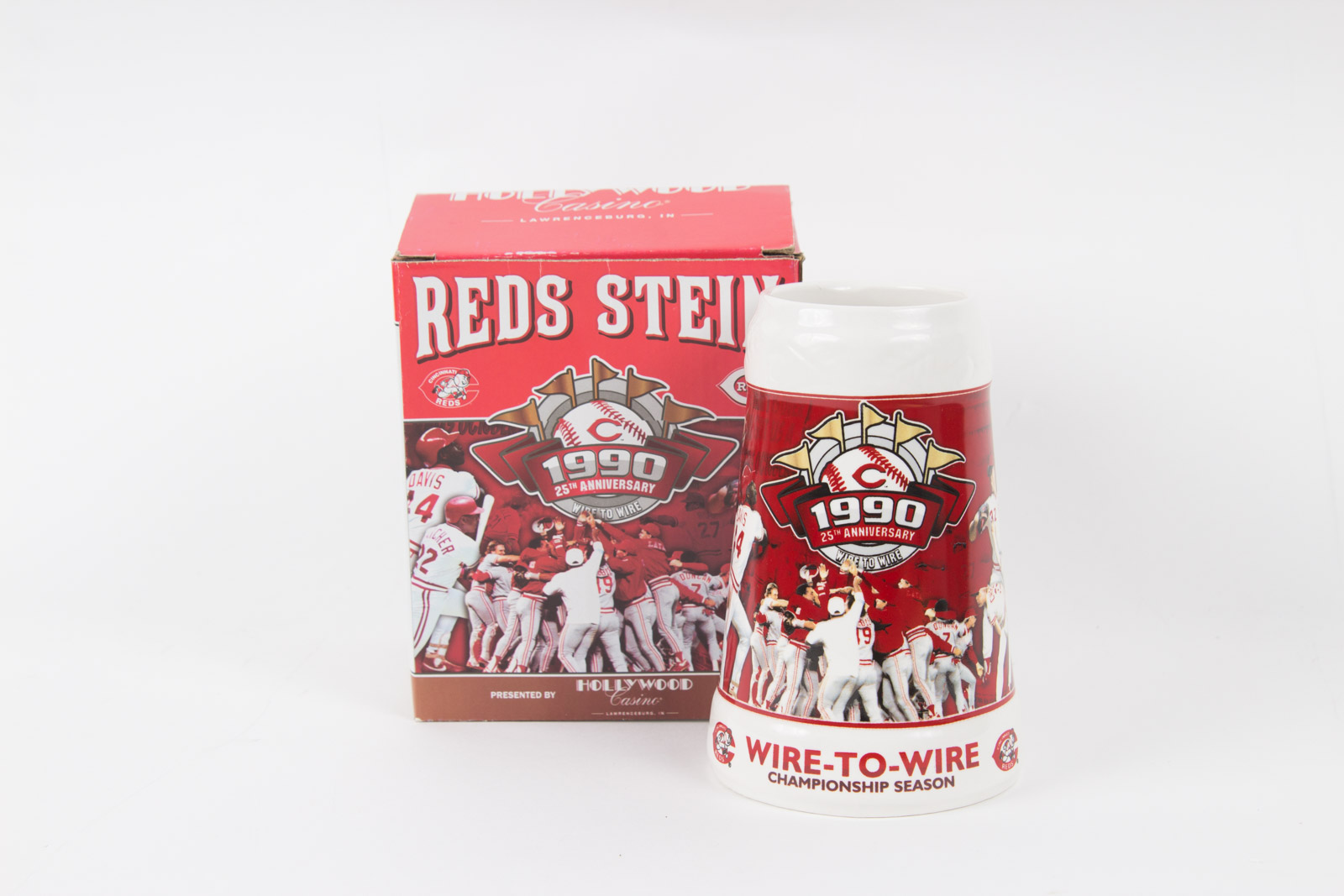 Cincinnati Reds 1990 World Champions Wall Plaque and Stein