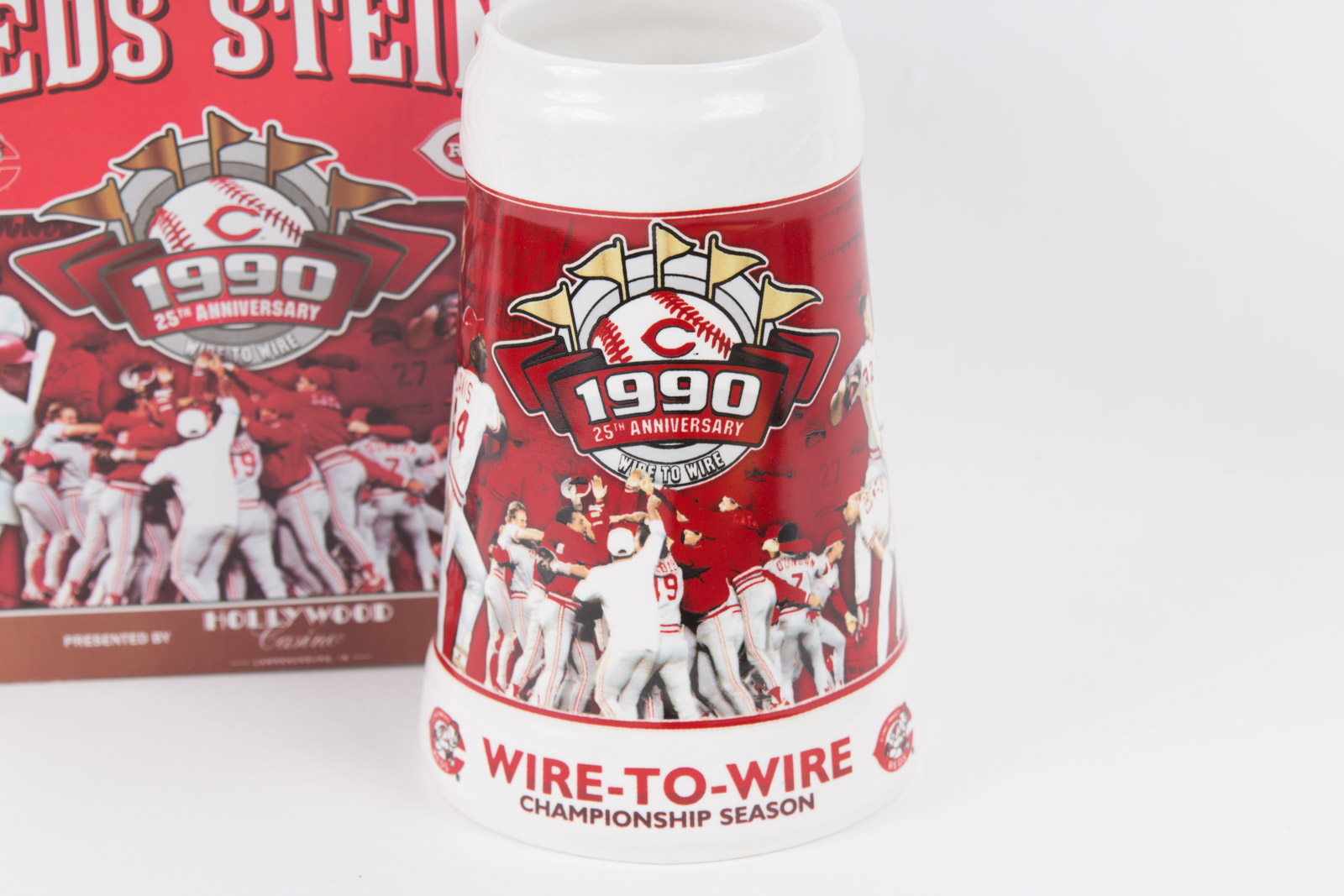 Cincinnati Reds 1990 World Champions Wall Plaque and Stein