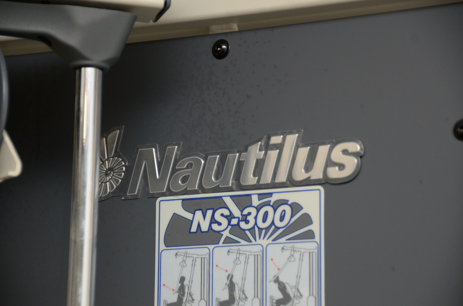 Nautilus "NS-300" Weight Machine