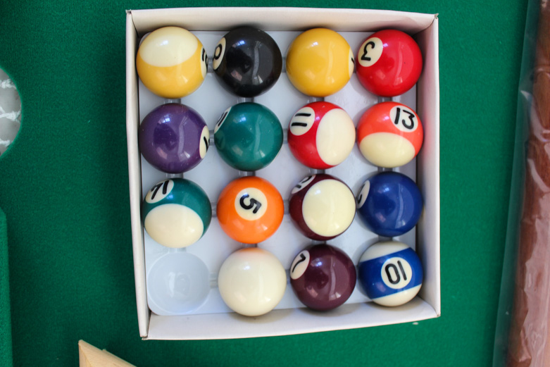 Miniature Tabletop Pool Table