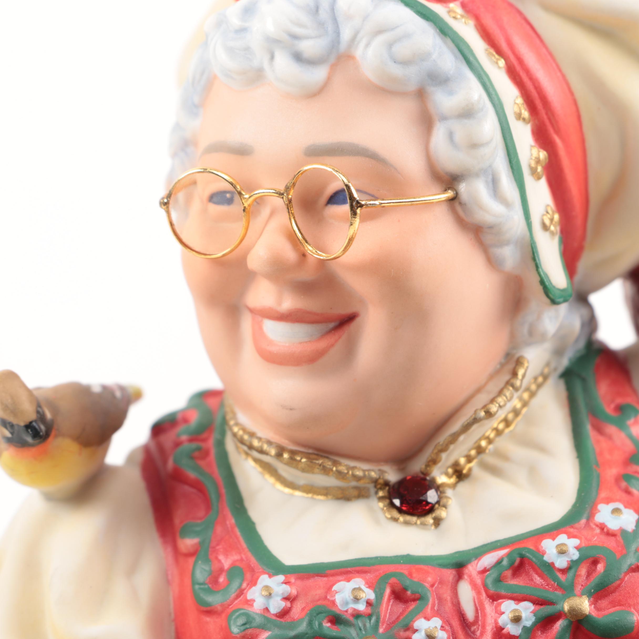 The Greenwich Workshop Collection "Mrs. Claus" Figurine