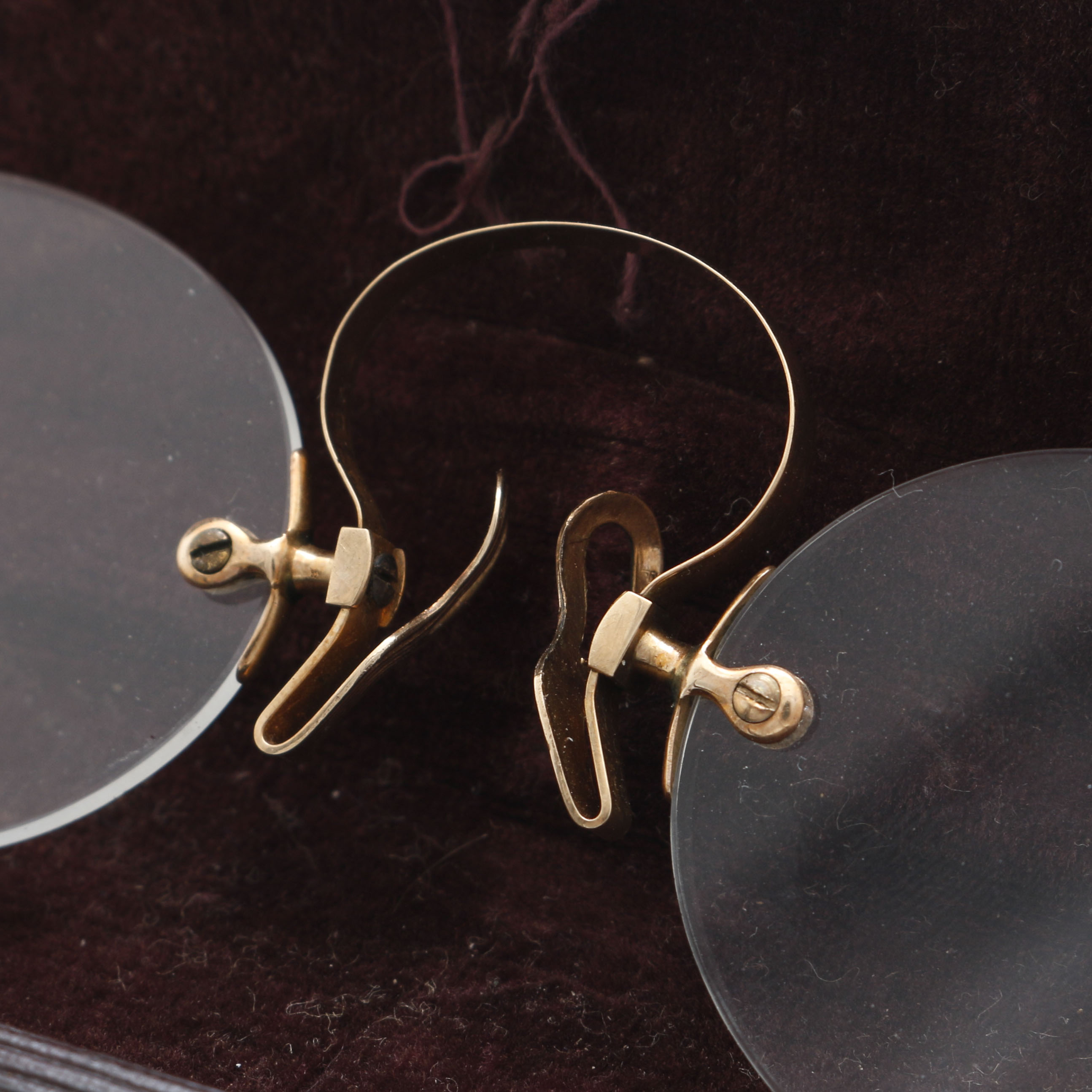 Pince-nez Spectacles with 10K Yellow Gold Spring Bridge and Carrying Case