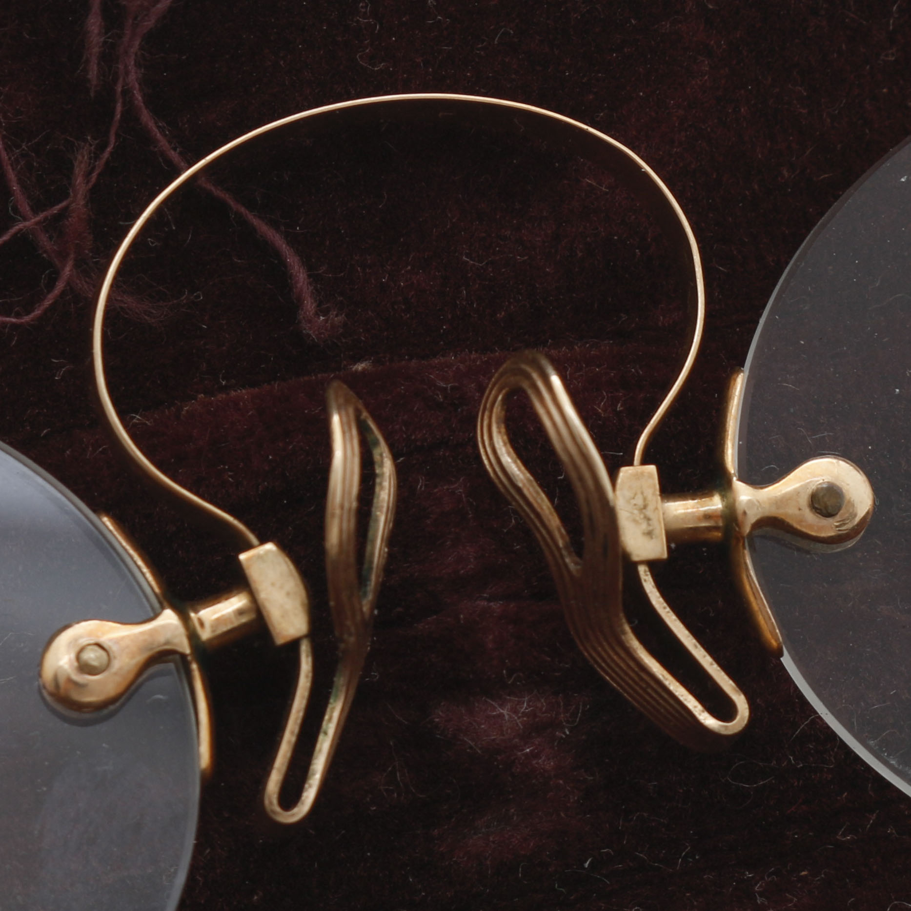 Pince-nez Spectacles with 10K Yellow Gold Spring Bridge and Carrying Case