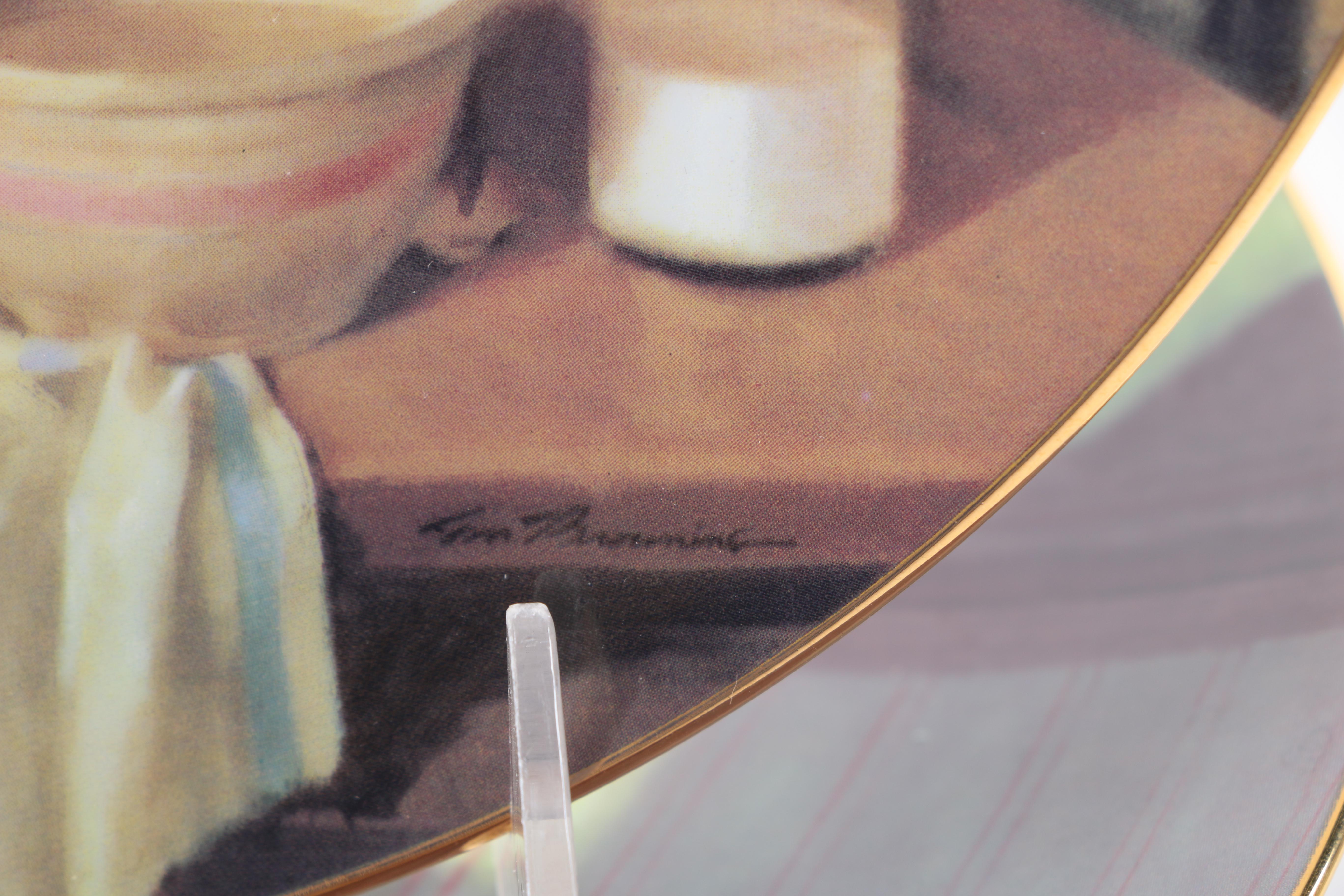 Knowles "Santa's Christmas" Plates