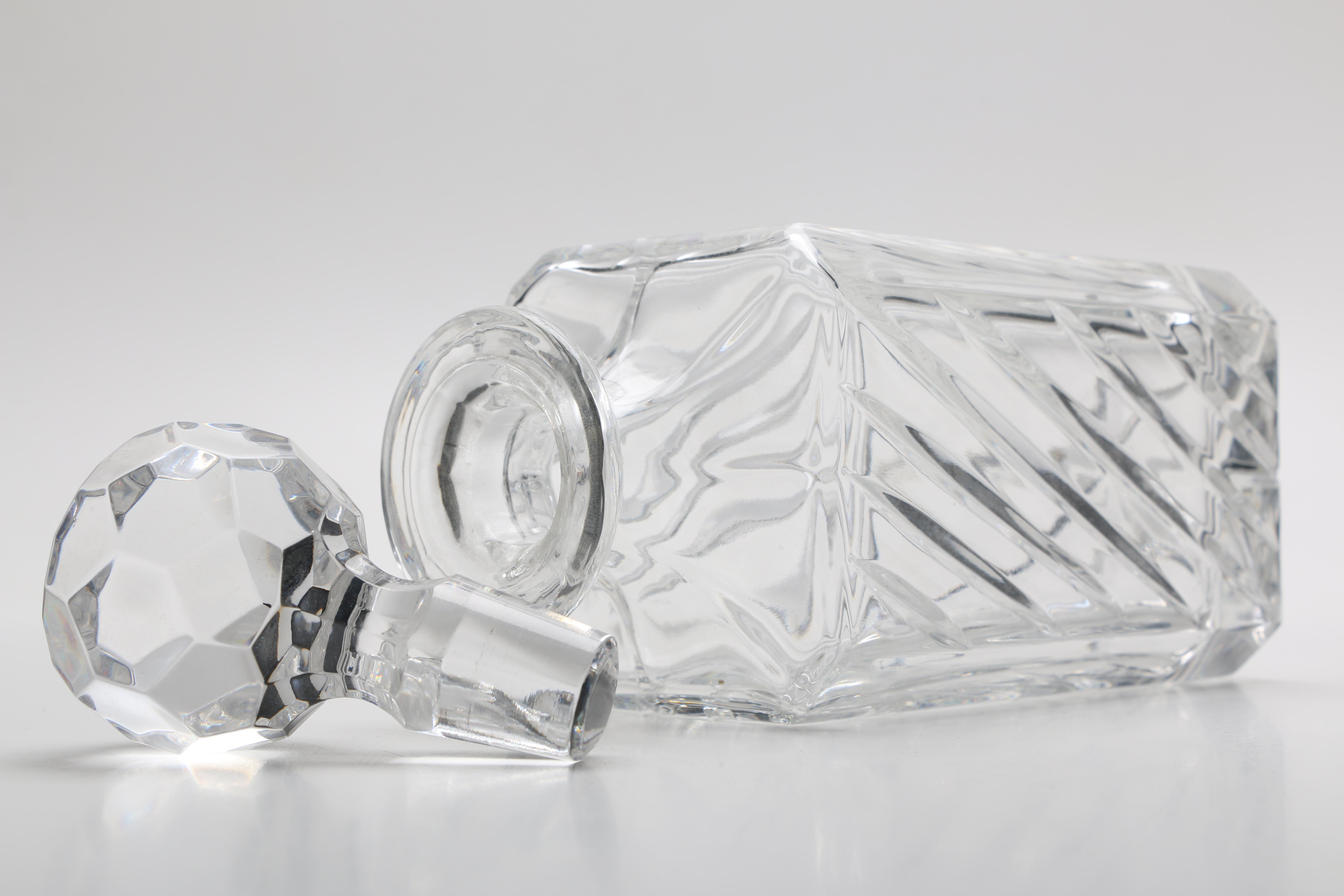 Crystal Decanter With Stopper