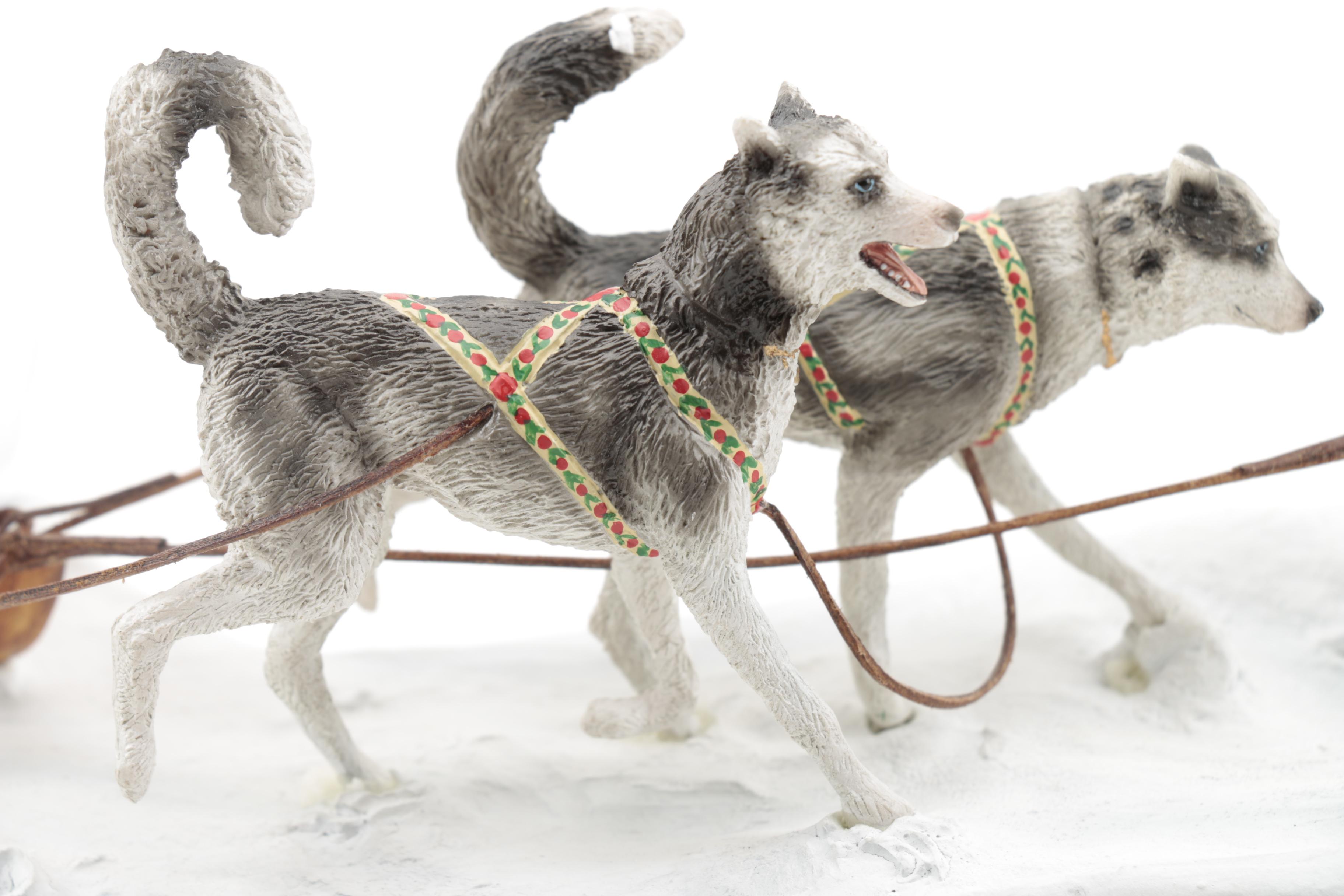 Limited Edition "Santa's World Travels" Maruri Figurines