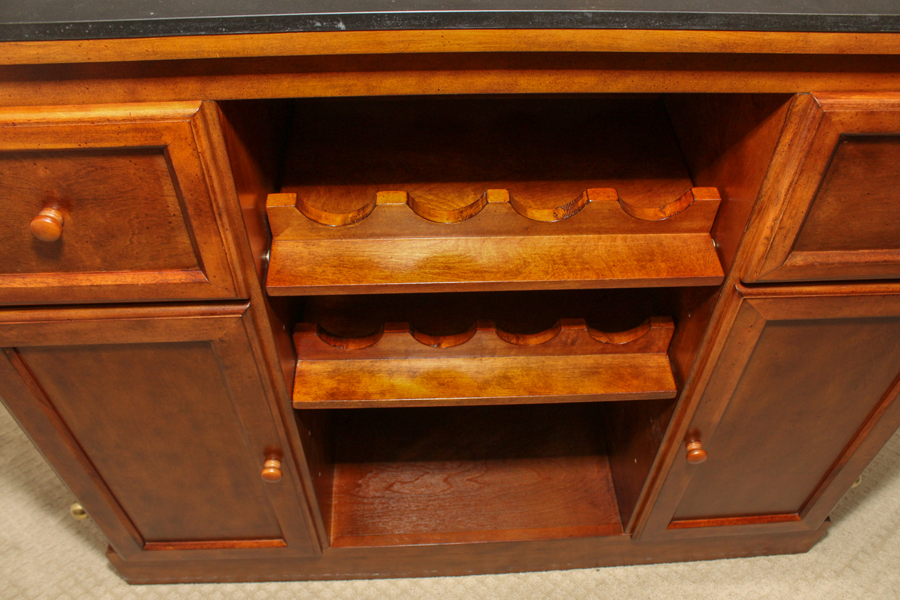 Free-Standing Bar With Four Stools