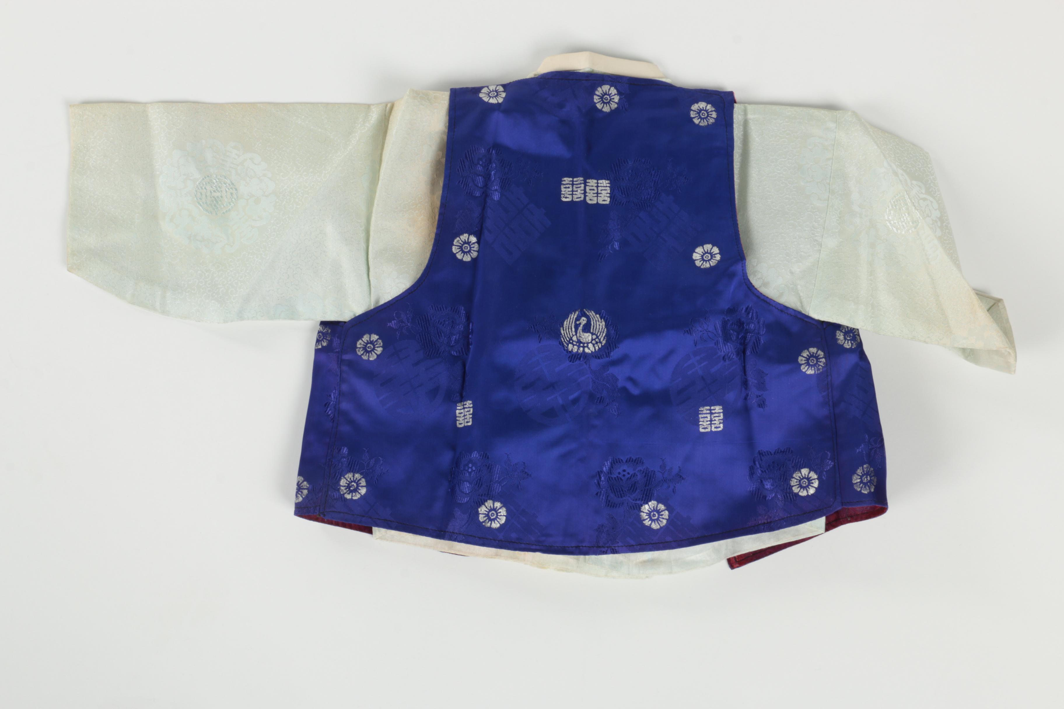 Children's Korean Clothing, Hand-Embroidered Pillowcases, and Accessories