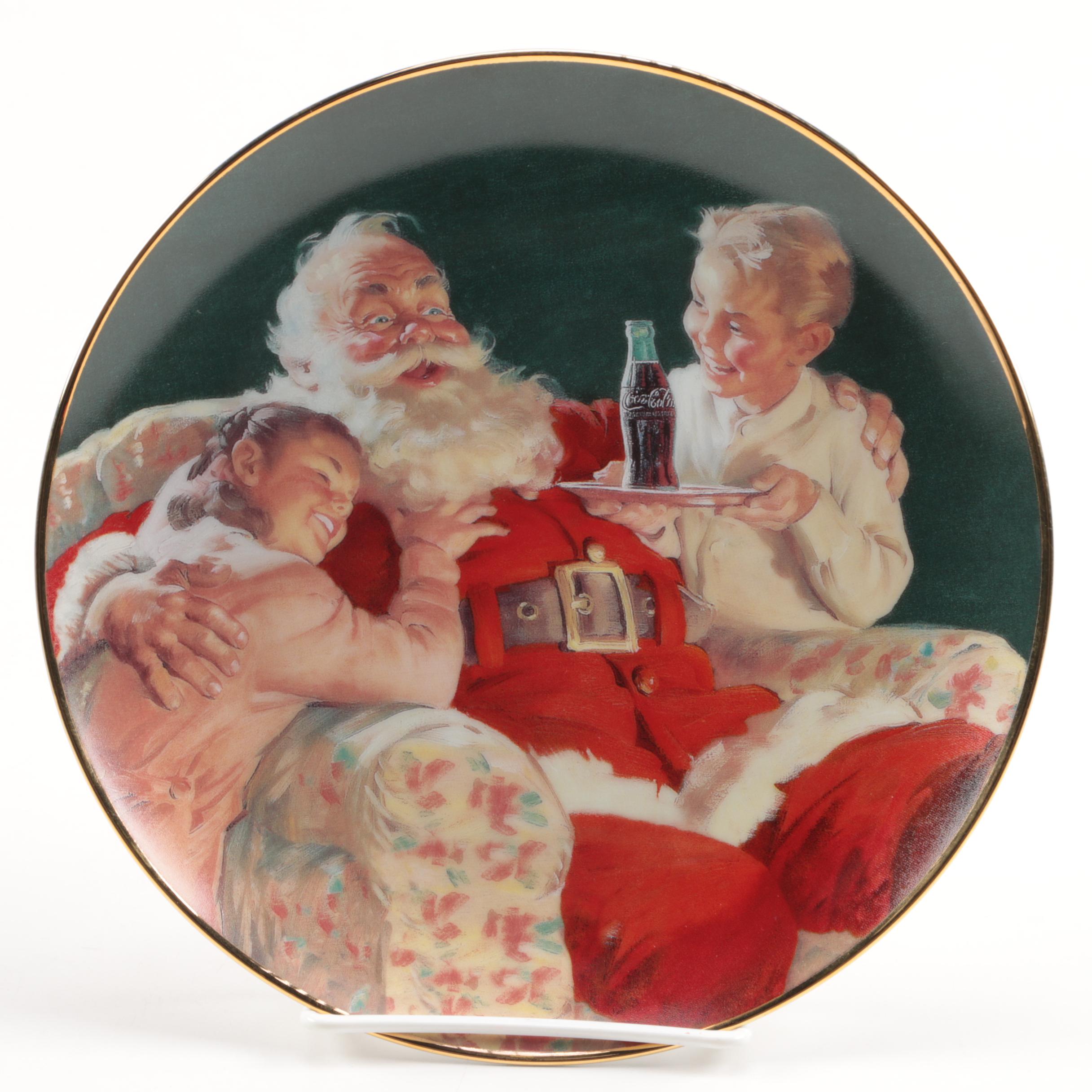 The Franklin Mint Coca-Cola Decorative Santa Plates