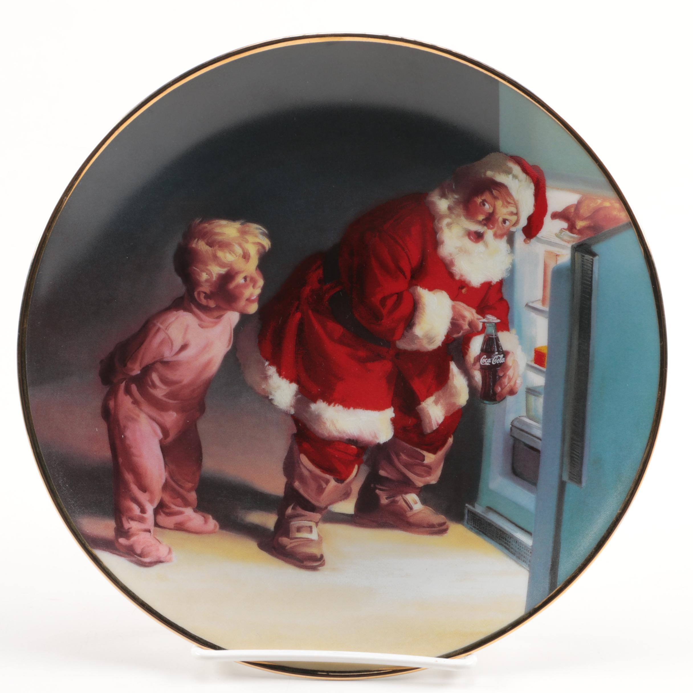 The Franklin Mint Coca-Cola Decorative Santa Plates