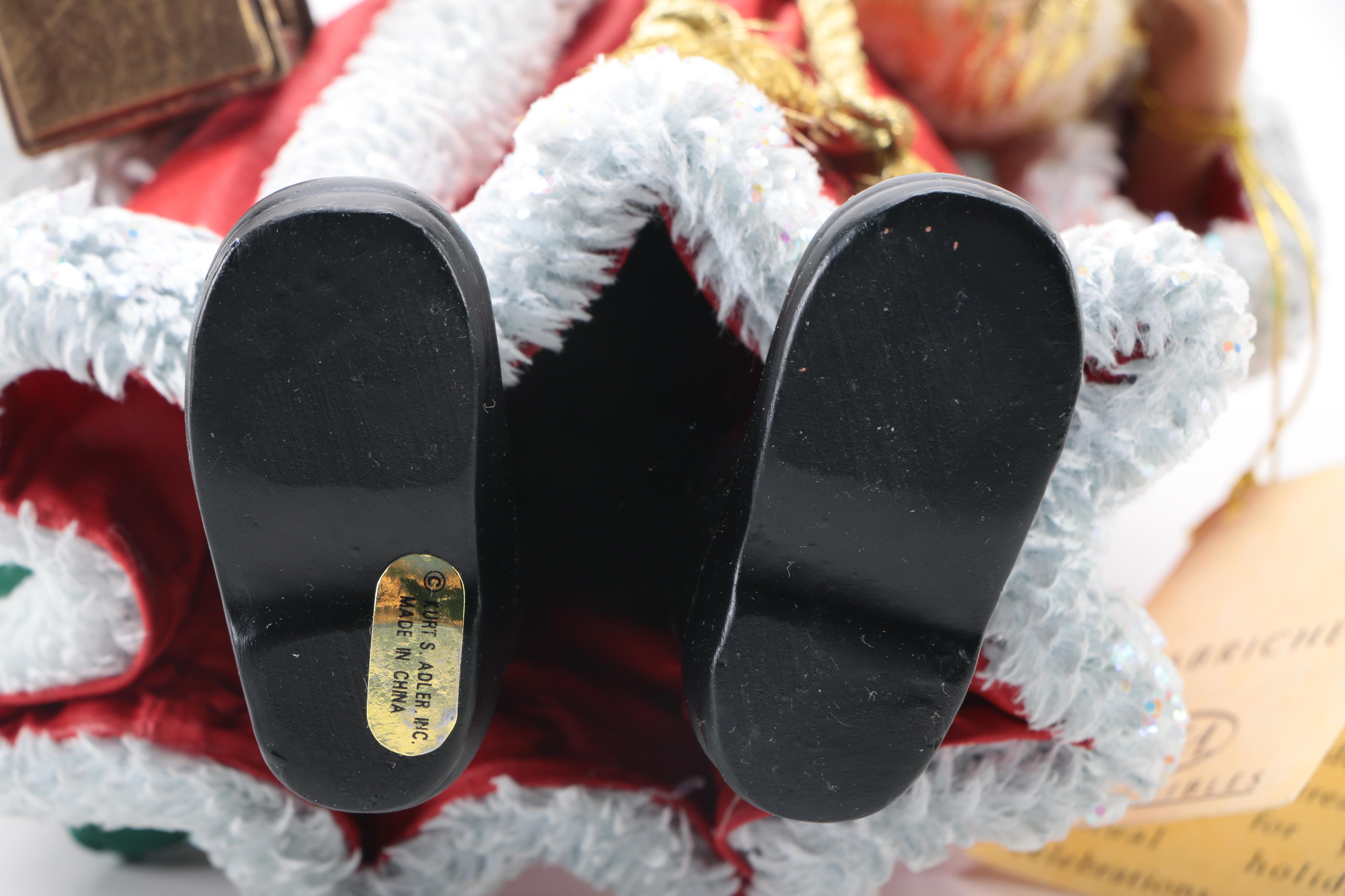 Fabriche Santa Claus Figurines