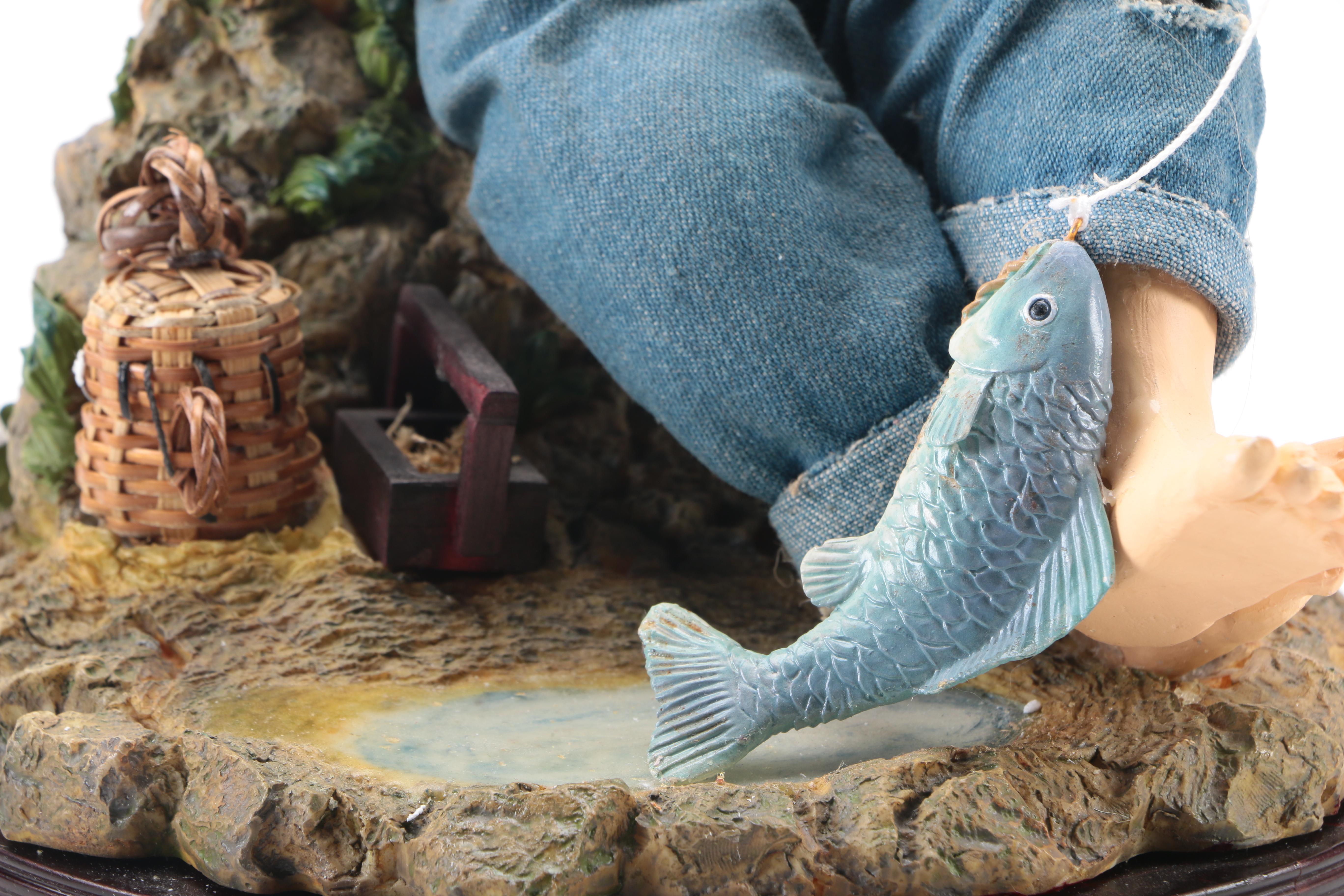 Fabriche Santa Claus Figurines