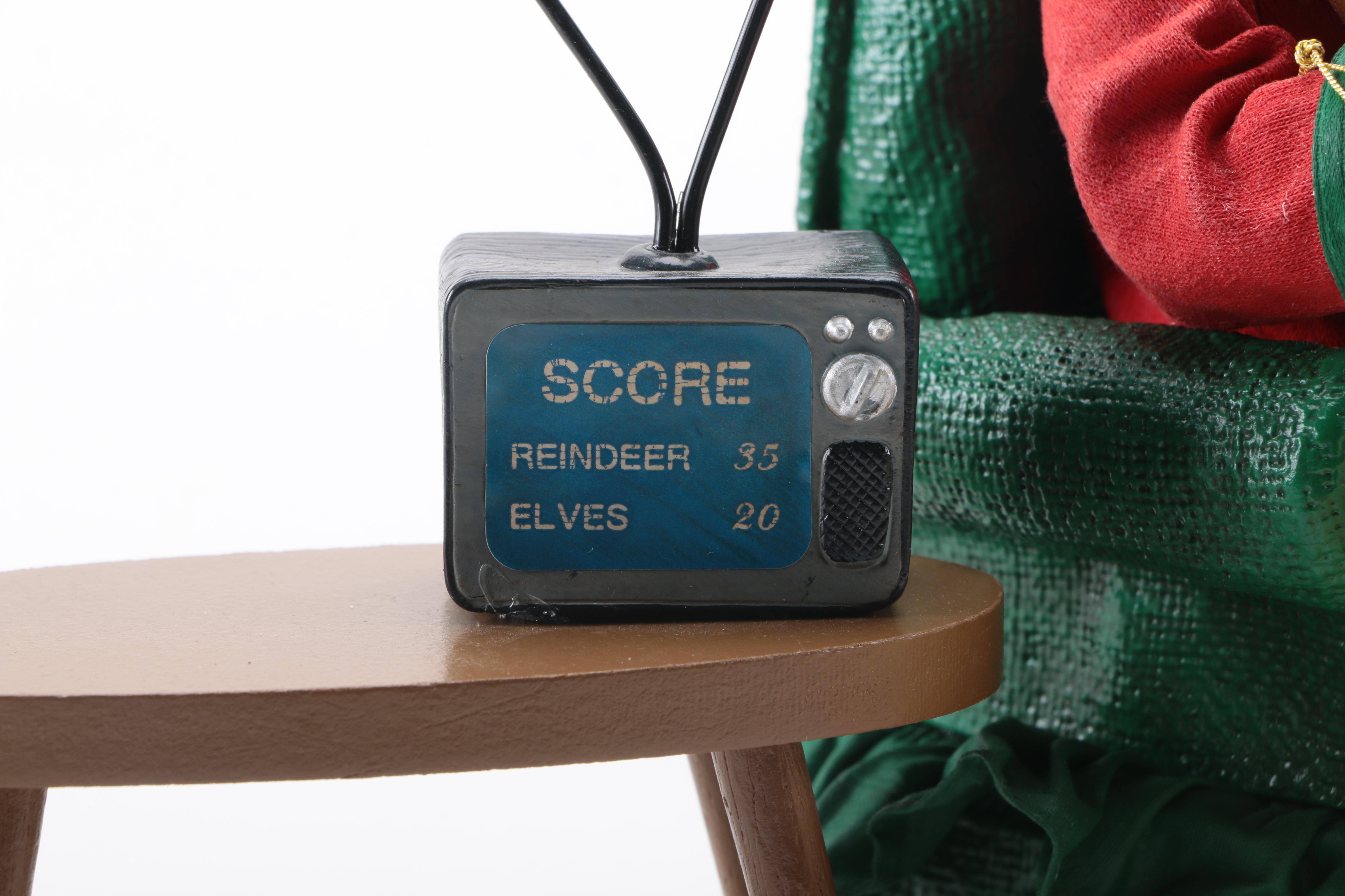 Fabriche Santa Claus Figurines