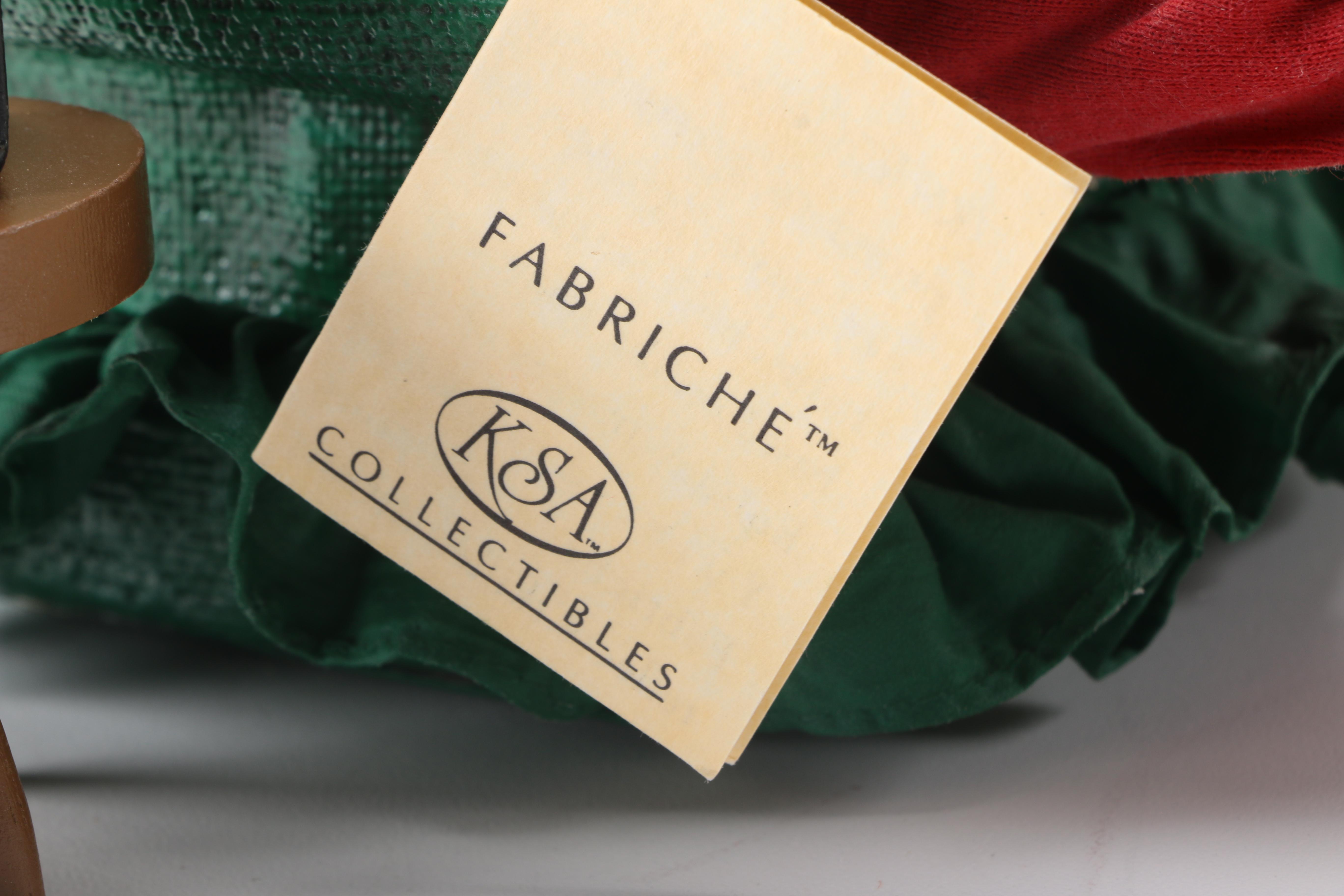 Fabriche Santa Claus Figurines