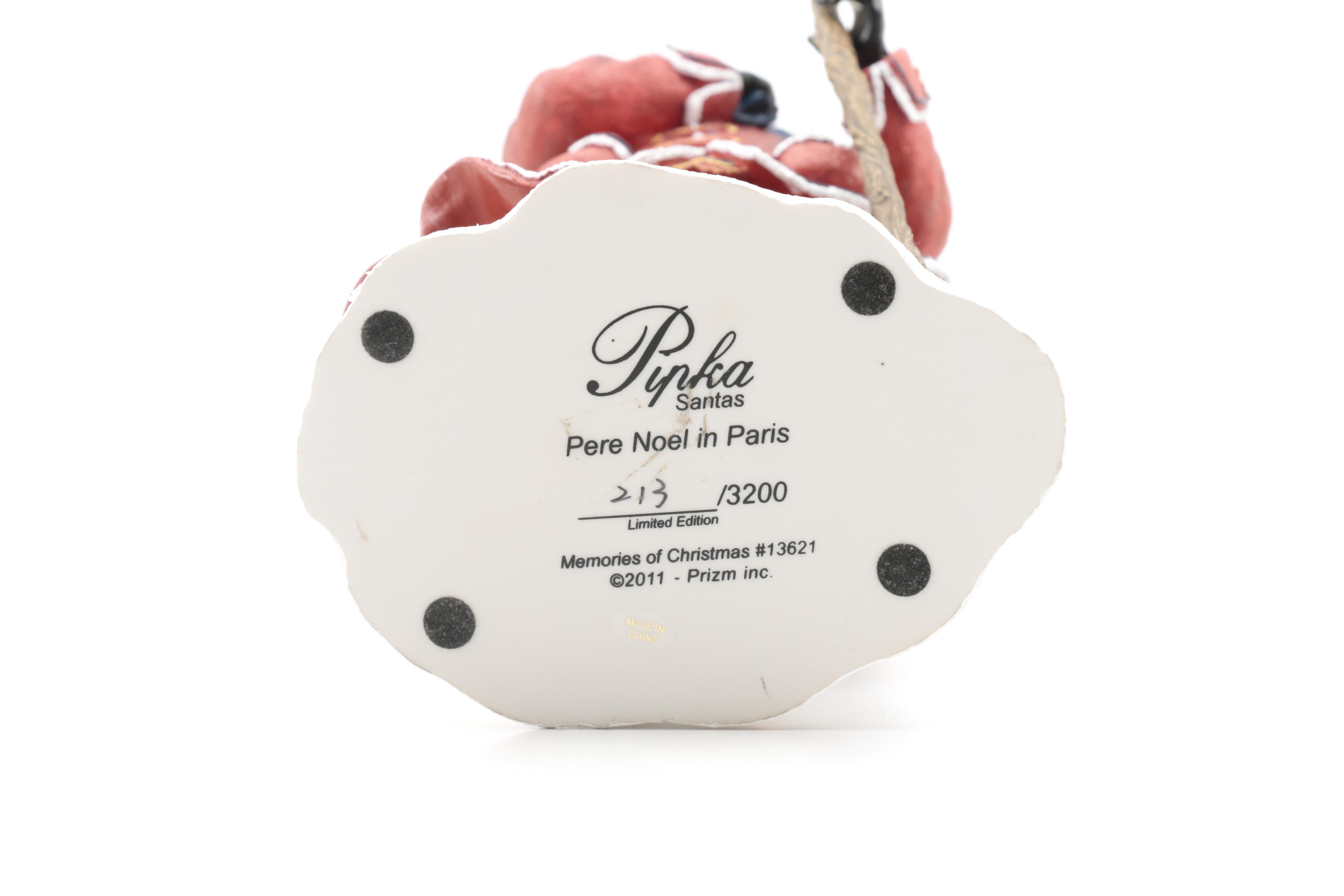 Santa Claus Figurines by Pipka