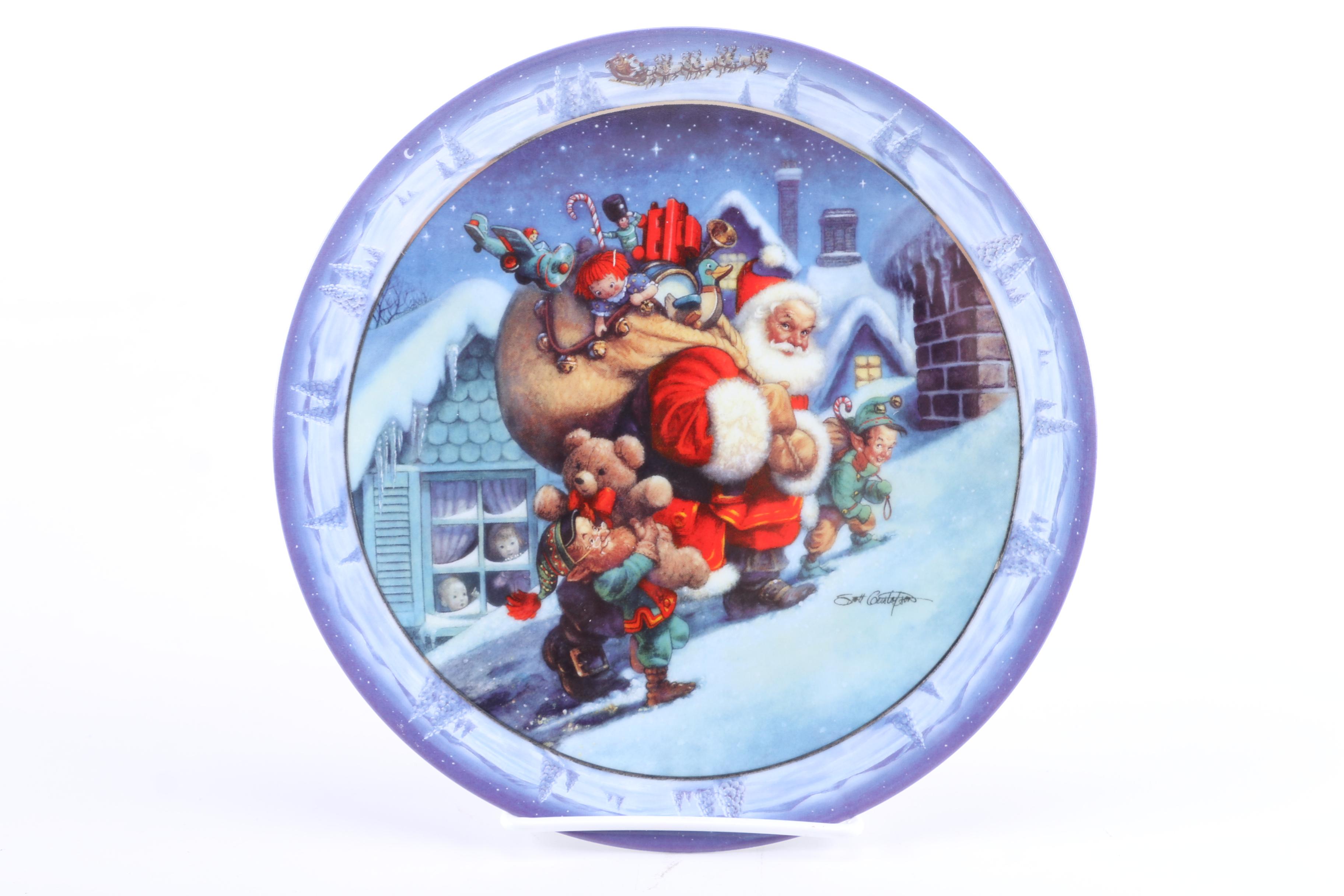 The Bradford Exchange "Santa's On His Way" Decorative Plates